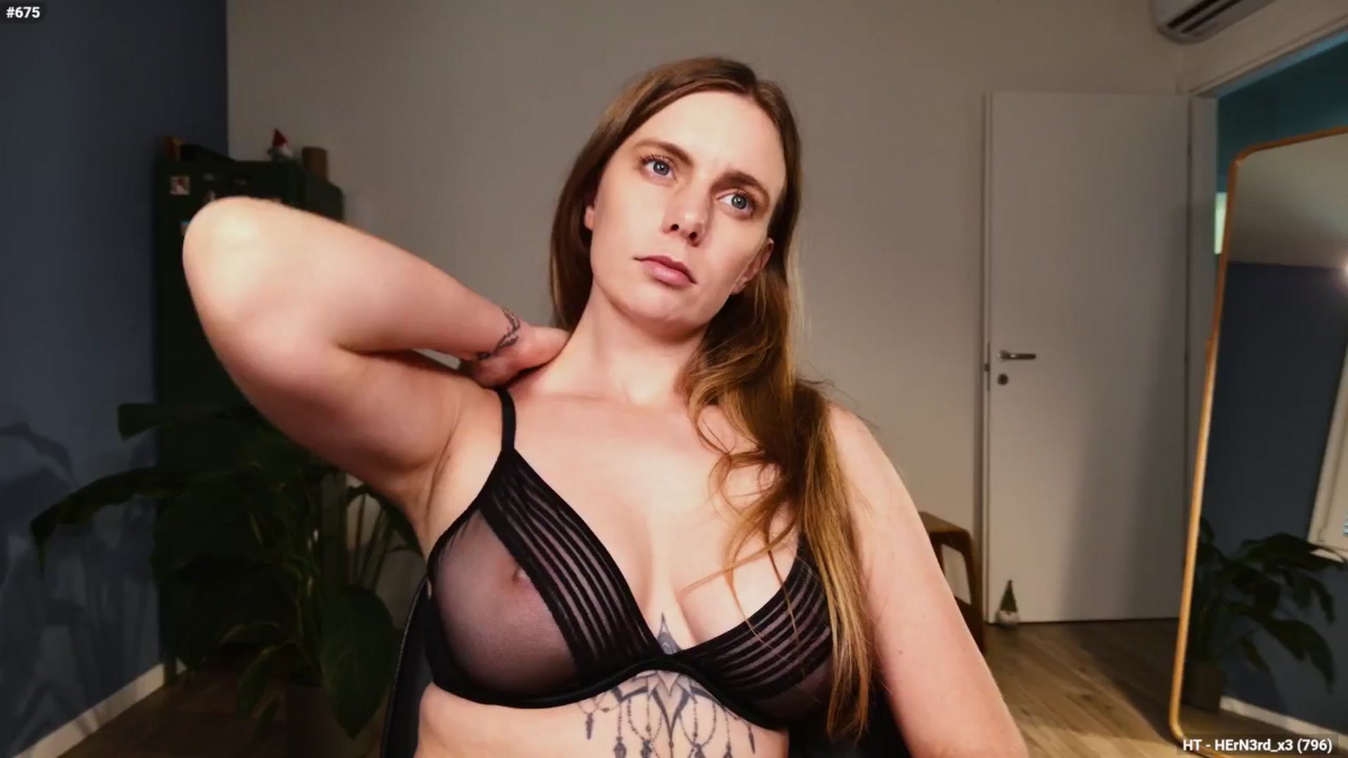 Gallery image thumbnail from Personage's myfreecams stream on, 09/18/2025, 15:17 image 16 of 20