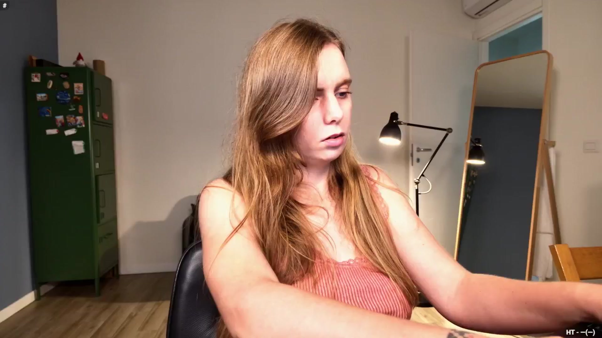 Gallery image thumbnail from Personage's myfreecams stream on, 10/01/2025, 14:34 image 15 of 20