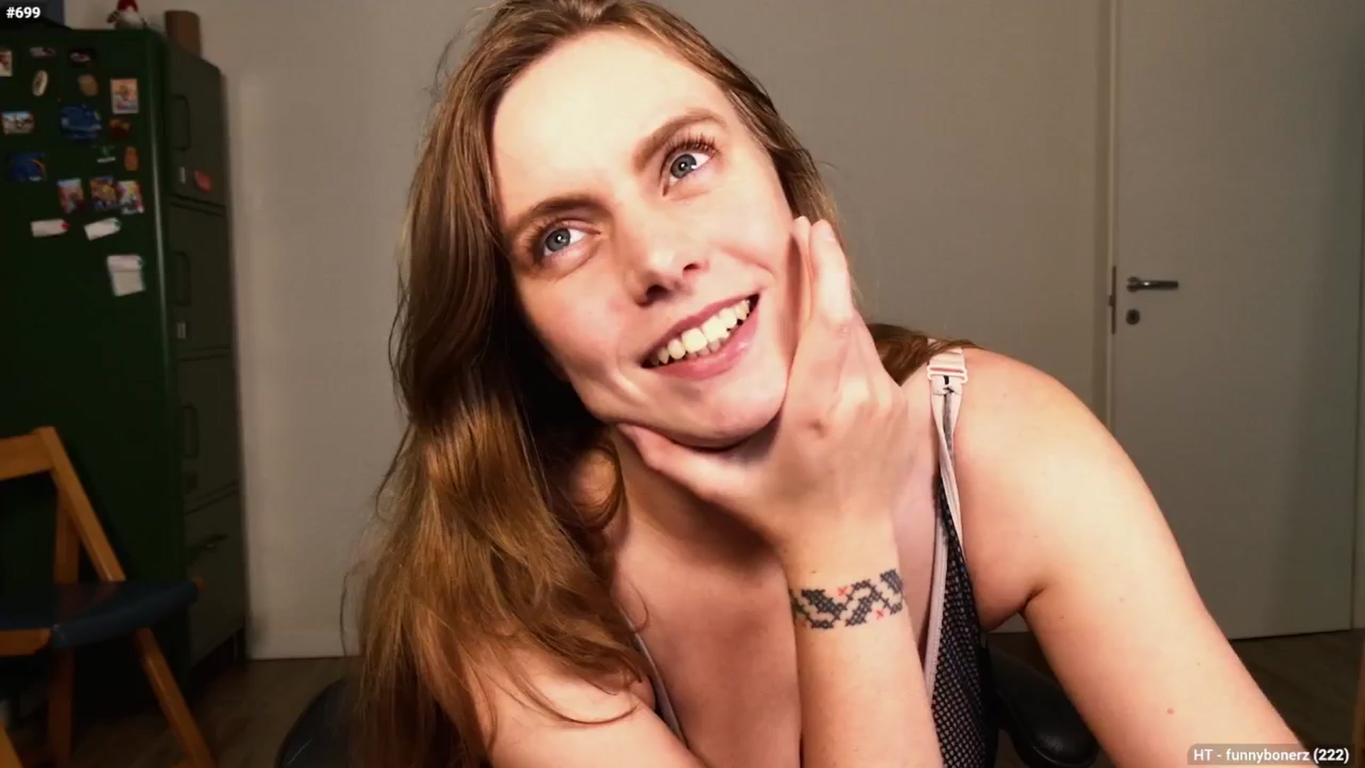 Gallery image thumbnail from Personage's myfreecams stream on, 10/15/2025, 15:09 image 8 of 20