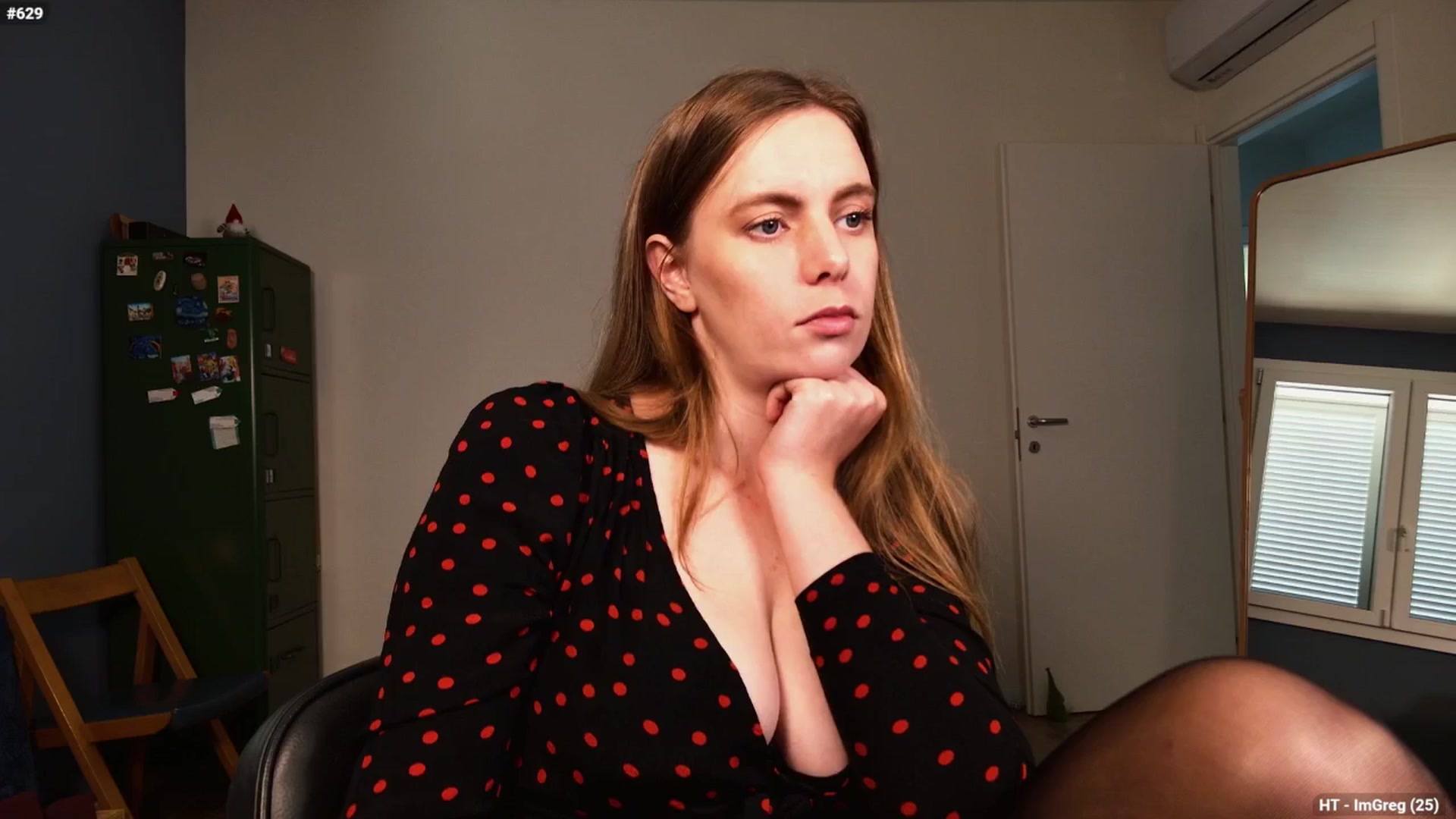 Gallery image thumbnail from Personage's myfreecams stream on, 10/16/2025, 14:04 image 12 of 20