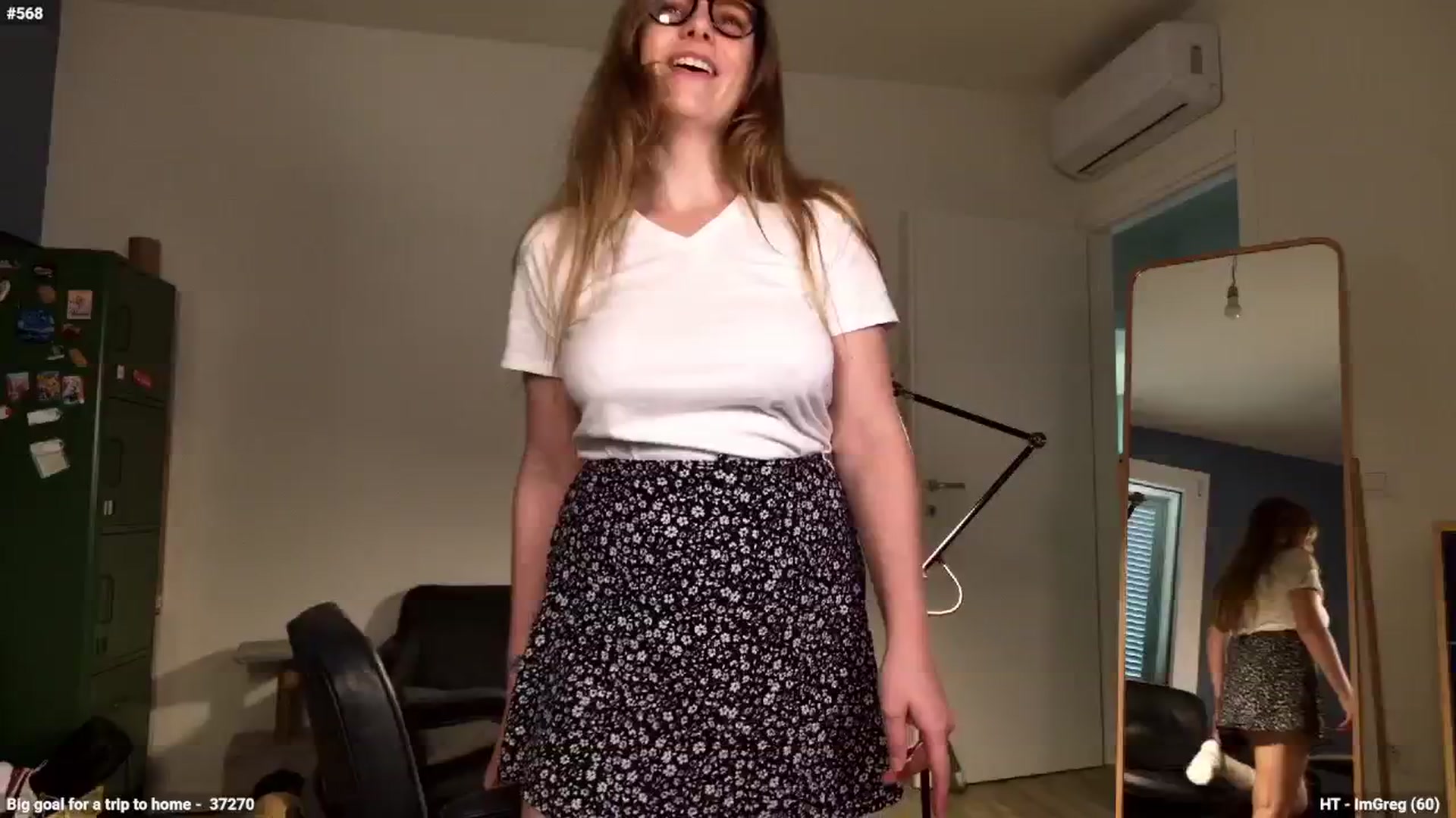 Gallery image thumbnail from Personage's myfreecams stream on, 11/21/2025, 14:37 image 9 of 20