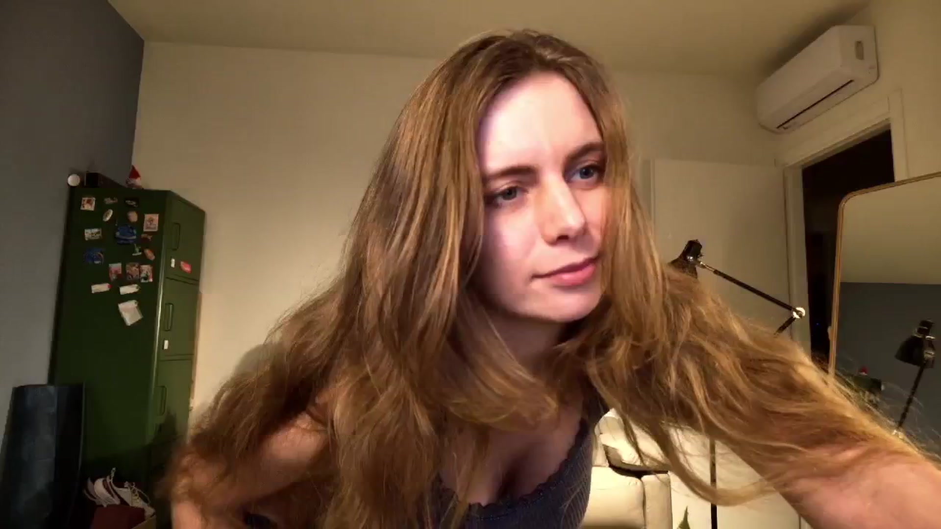 Gallery image thumbnail from Personage's myfreecams stream on, 01/25/2026, 16:53 image 16 of 20