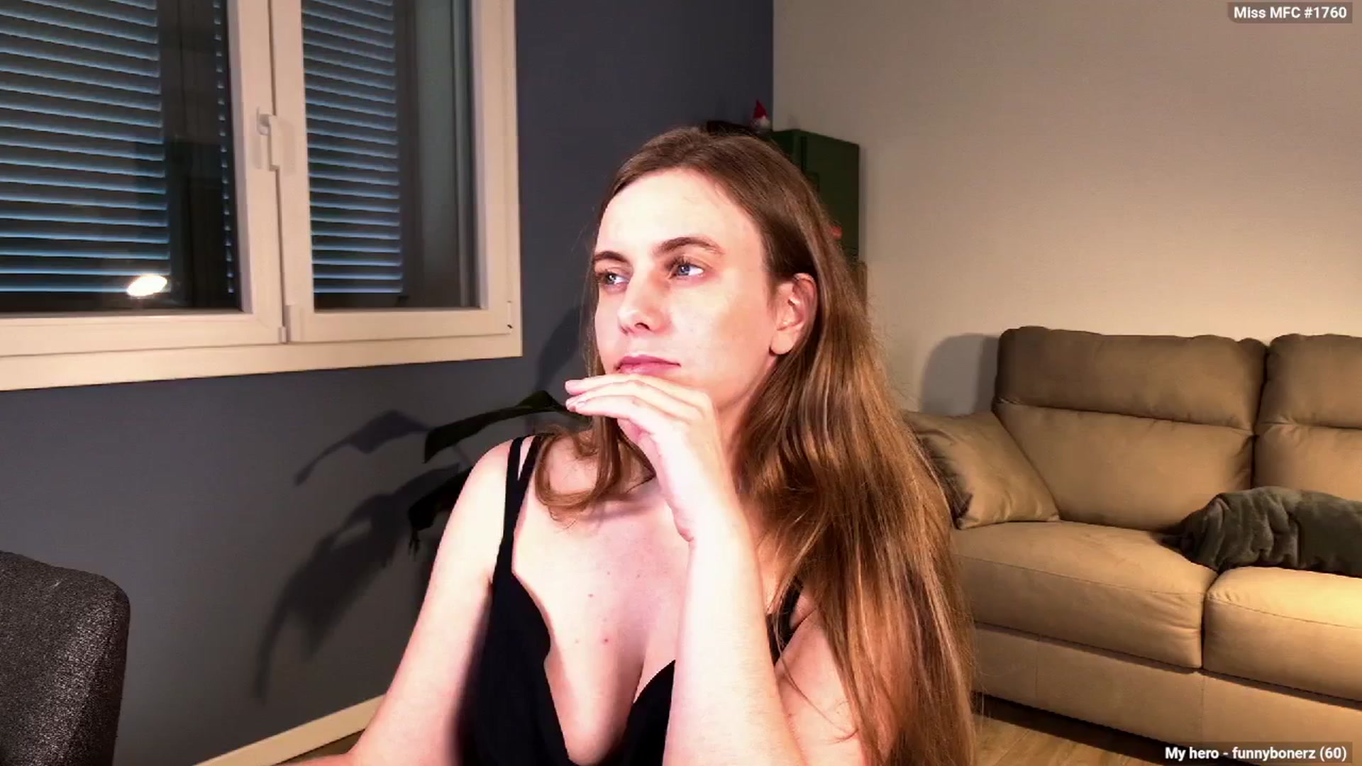 Gallery image thumbnail from Personage's myfreecams stream on, 02/05/2026, 16:01 image 14 of 20
