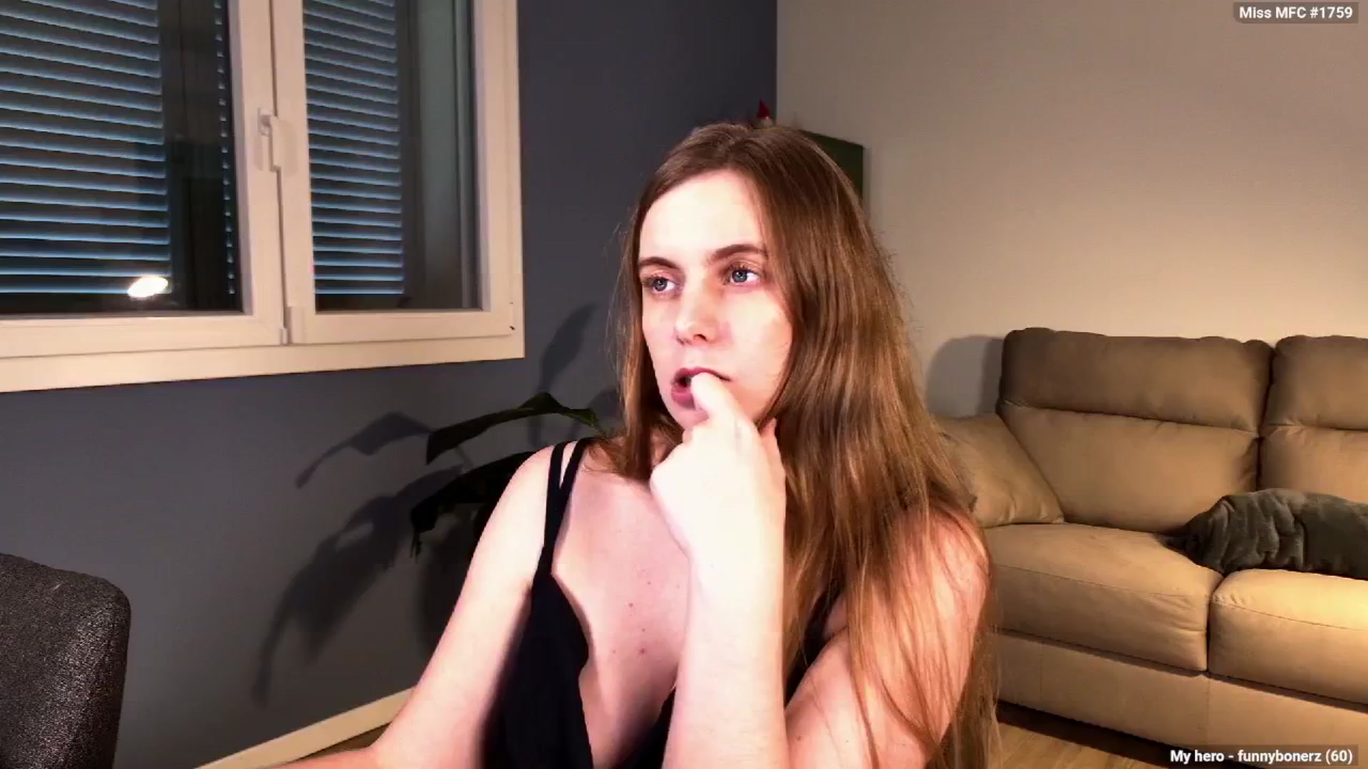 Gallery image thumbnail from Personage's myfreecams stream on, 02/05/2026, 16:01 image 13 of 20