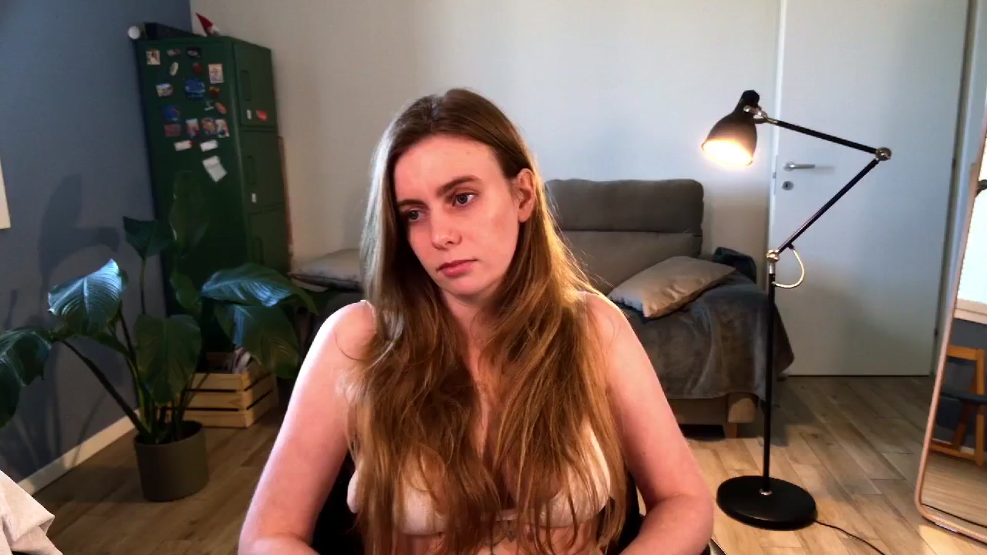 Gallery image thumbnail from Personage's myfreecams stream on, 02/15/2026, 15:10 image 15 of 20