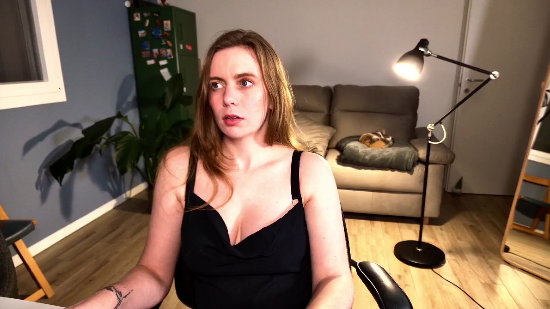 Gallery image thumbnail from Personage's myfreecams stream on, 02/27/2026, 21:26 image 14 of 20