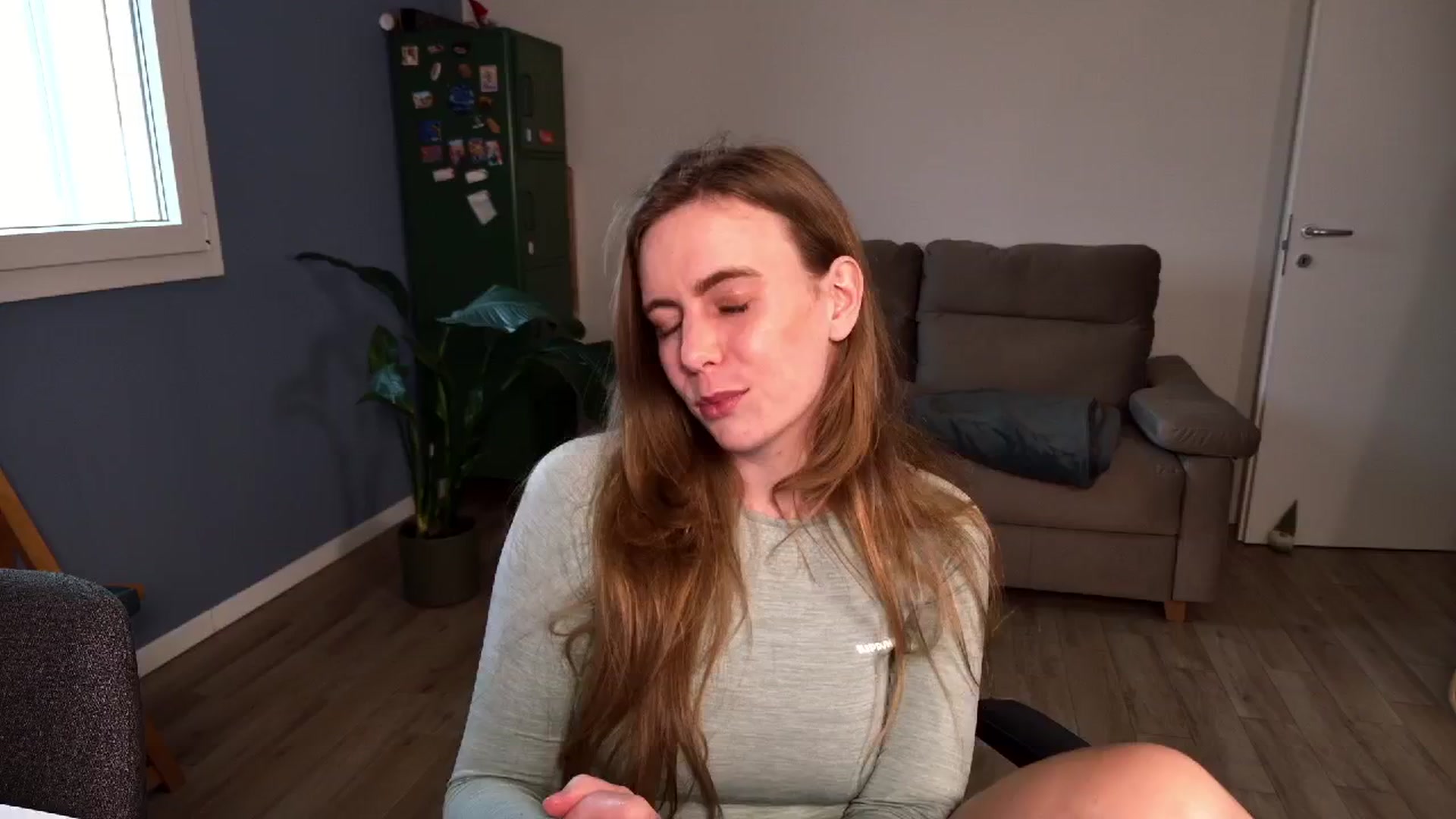 Gallery image thumbnail from Personage's myfreecams stream on, 03/11/2026, 16:27 image 16 of 20
