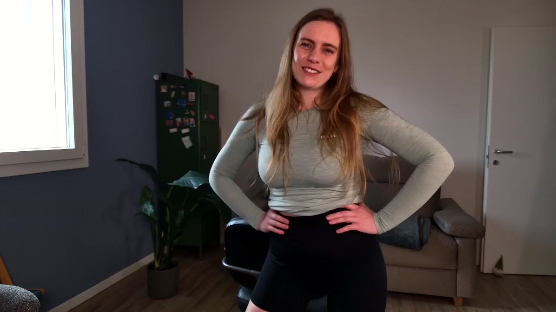 Gallery image thumbnail from Personage's myfreecams stream on, 03/11/2026, 16:27 image 3 of 20