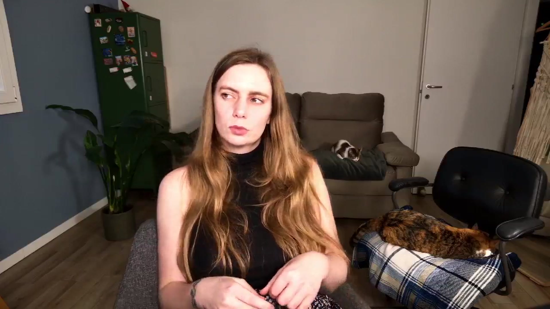 Gallery image thumbnail from Personage's myfreecams stream on, 03/15/2026, 17:49 image 19 of 20