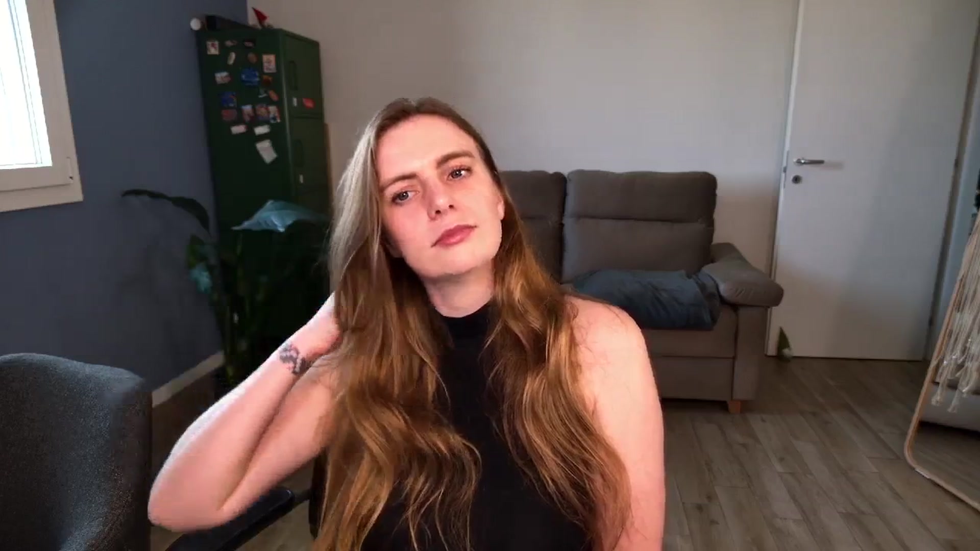 Gallery image thumbnail from Personage's myfreecams stream on, 03/15/2026, 17:49 image 8 of 20