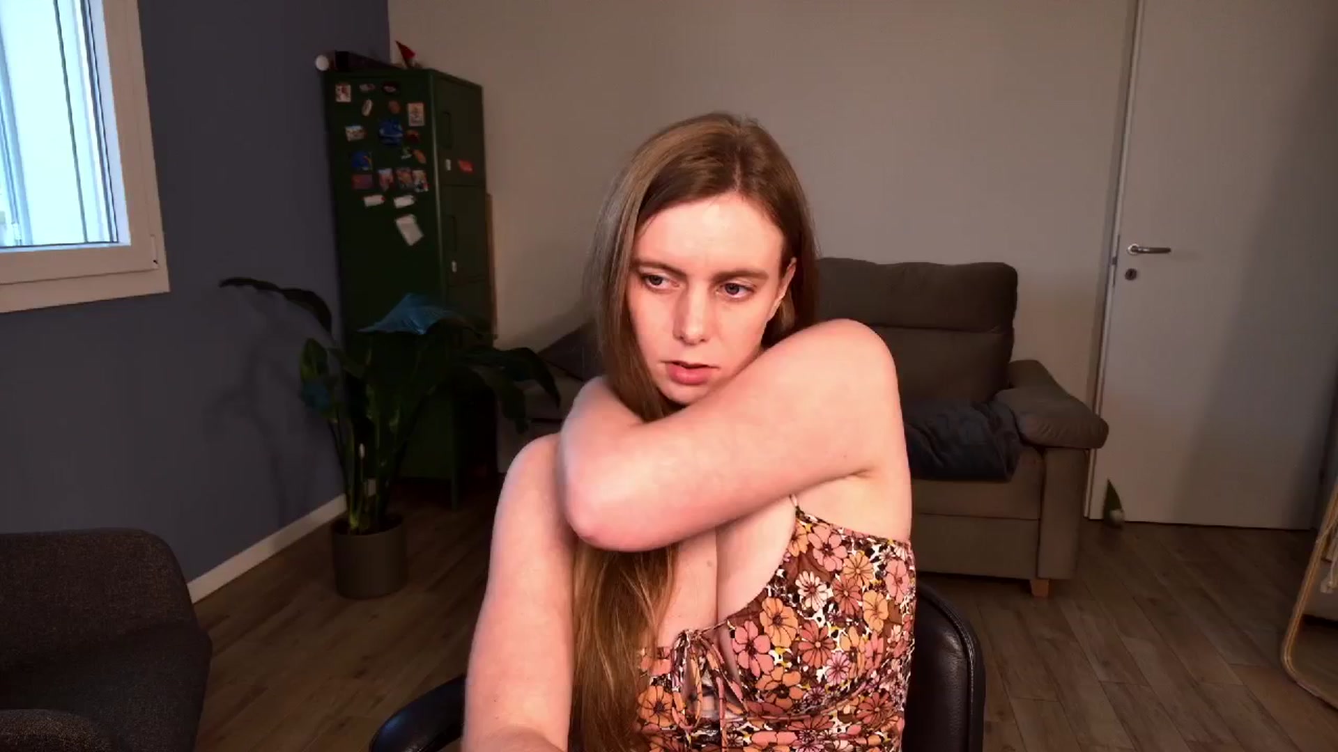 Gallery image thumbnail from Personage's myfreecams stream on, 03/16/2026, 17:08 image 18 of 20