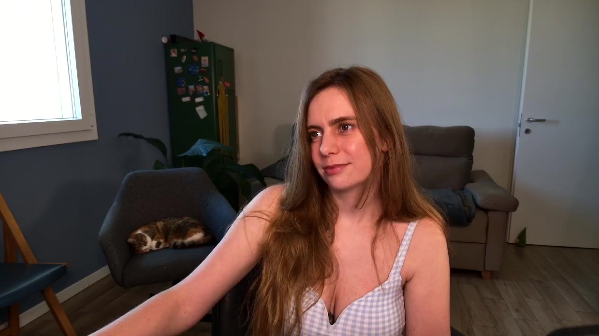 Gallery image thumbnail from Personage's myfreecams stream on, 03/17/2026, 17:03 image 5 of 20
