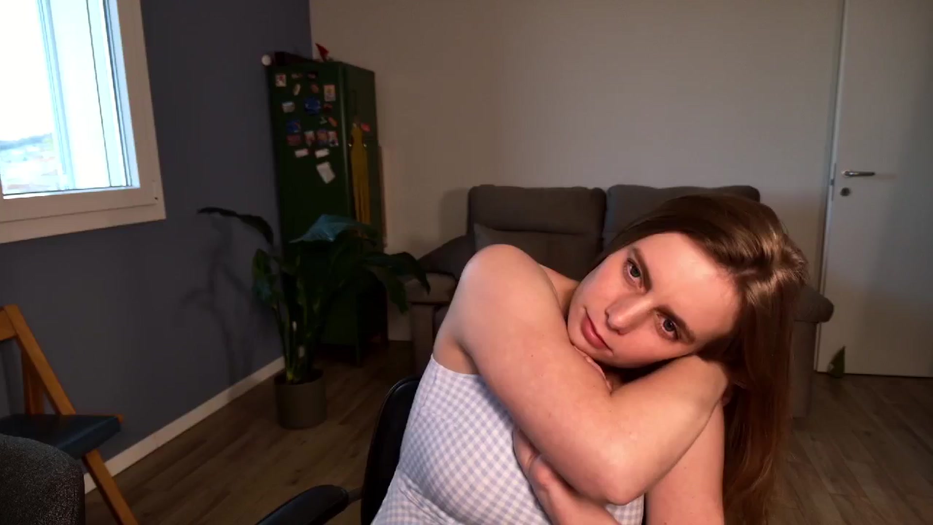 Gallery image thumbnail from Personage's myfreecams stream on, 03/17/2026, 17:03 image 18 of 20