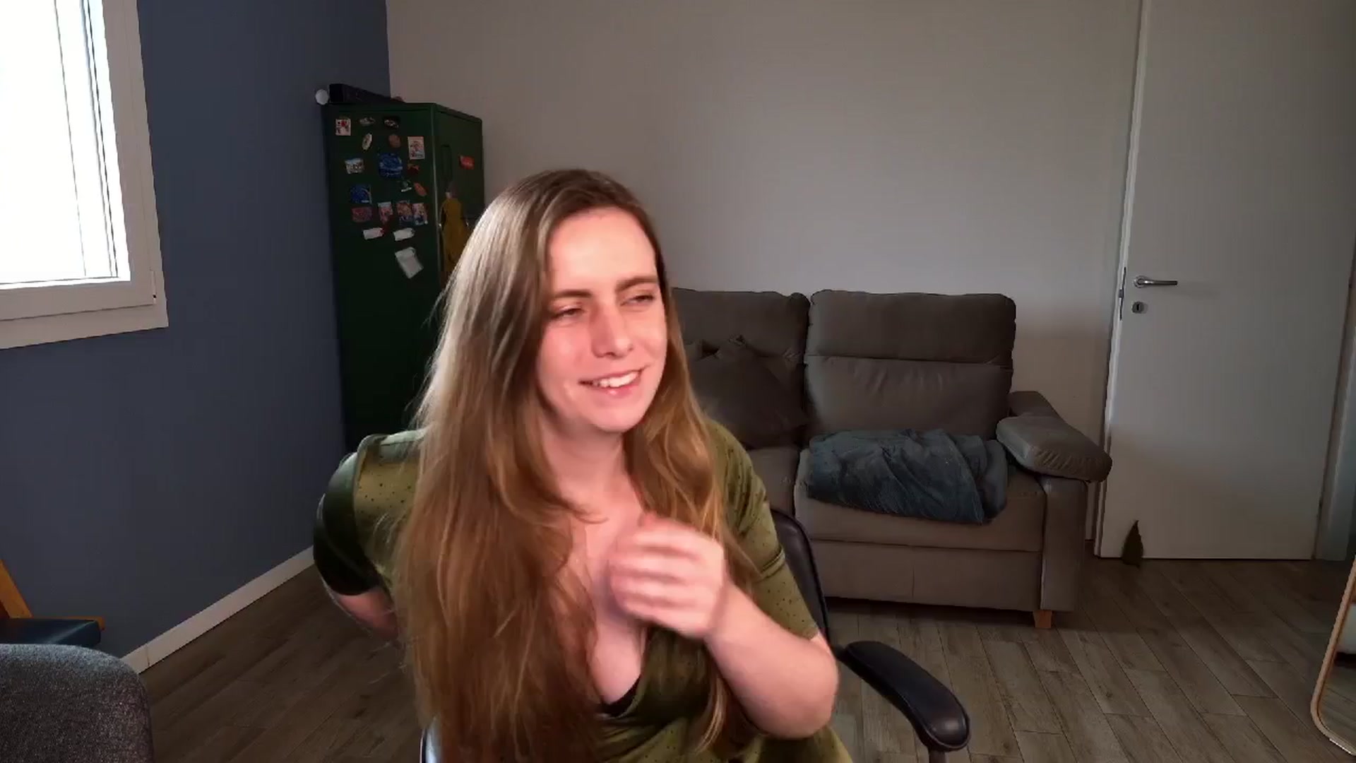Gallery image thumbnail from Personage's myfreecams stream on, 03/25/2026, 15:13 image 11 of 20