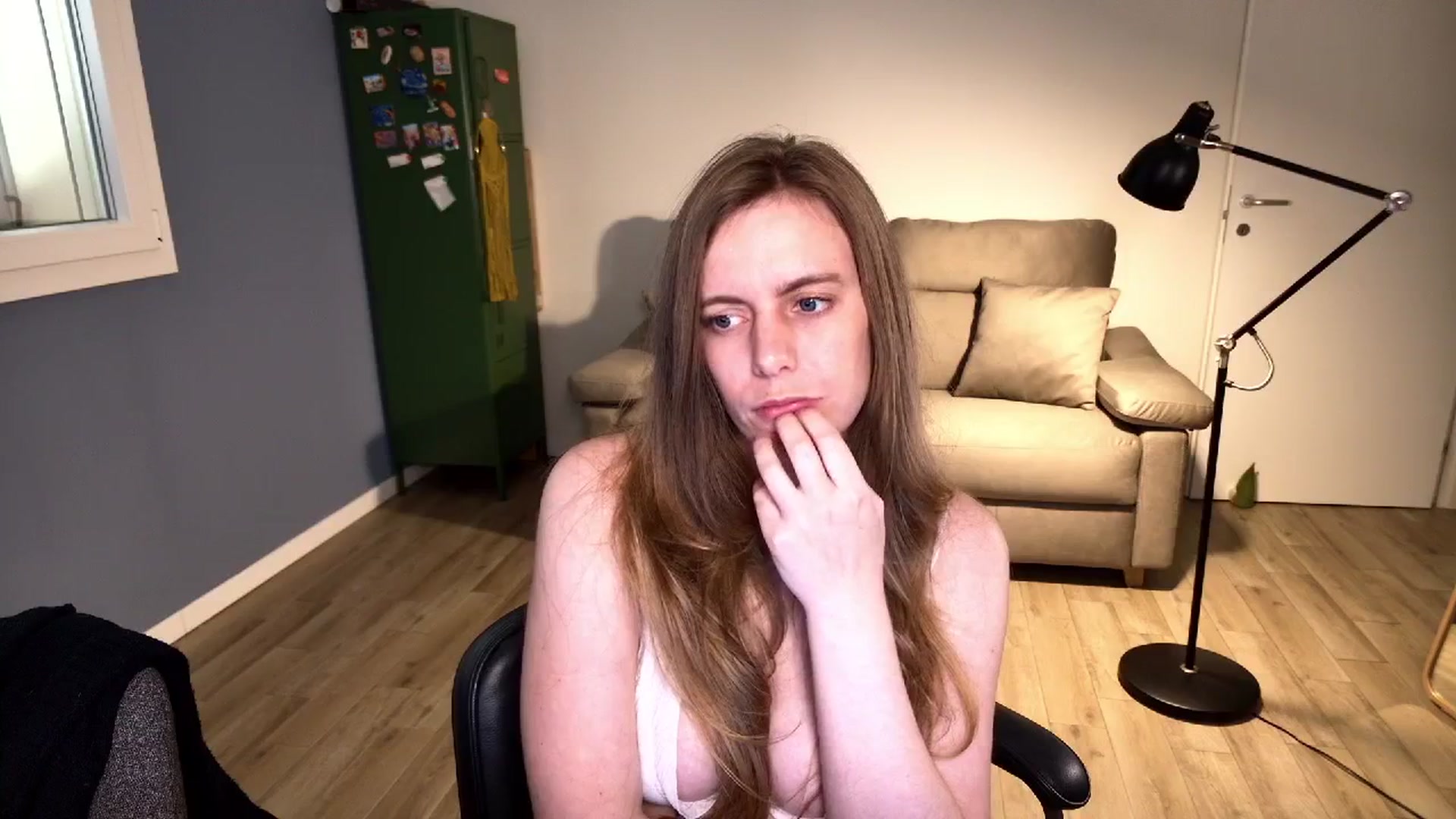 Gallery image thumbnail from Personage's myfreecams stream on, 04/02/2026, 16:21 image 12 of 20