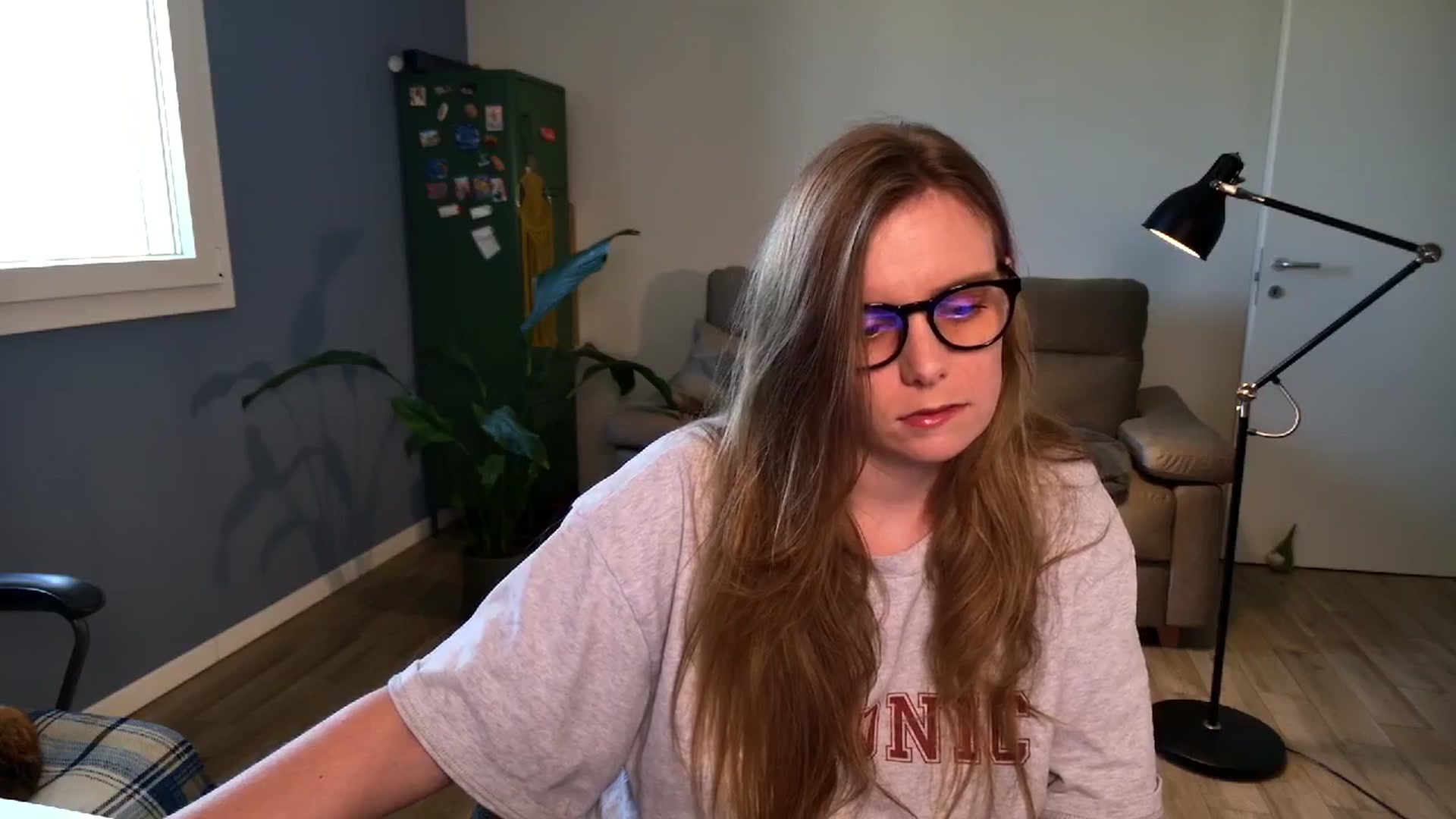 Gallery image thumbnail from Personage's myfreecams stream on, 04/09/2026, 13:14 image 14 of 20