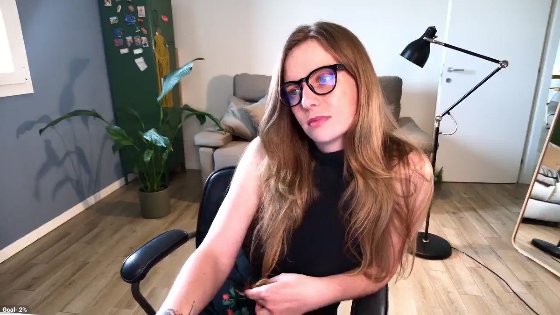 Gallery image thumbnail from Personage's myfreecams stream on, 04/10/2026, 15:58 image 7 of 20