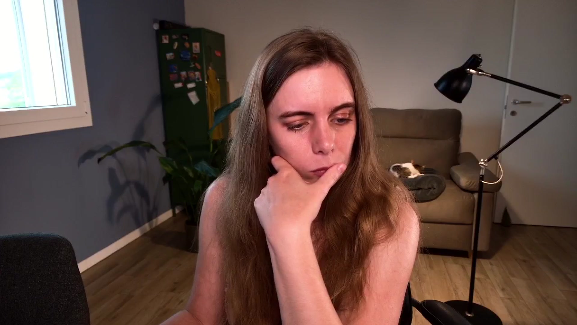 Gallery image thumbnail from Personage's myfreecams stream on, 04/14/2026, 16:25 image 13 of 20