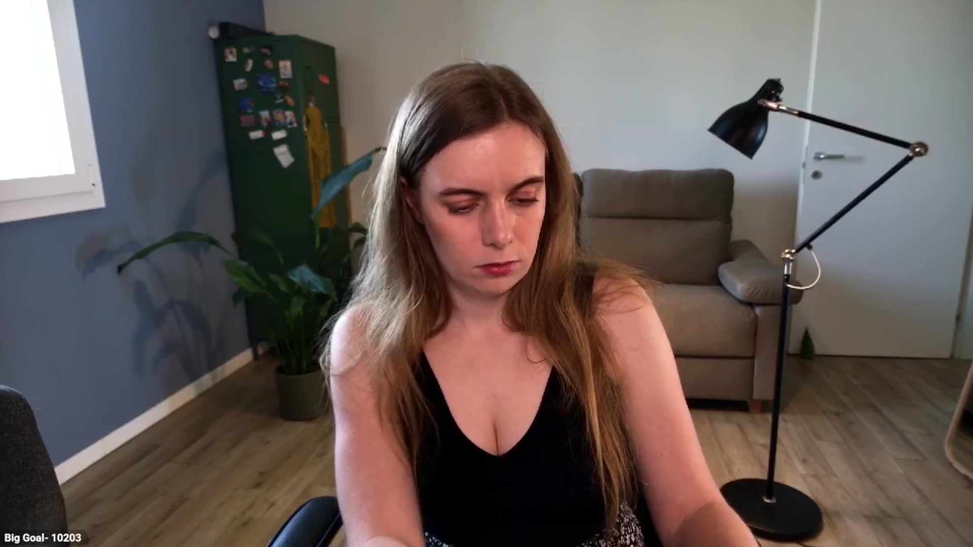 Gallery image thumbnail from Personage's myfreecams stream on, 04/15/2026, 13:13 image 10 of 20