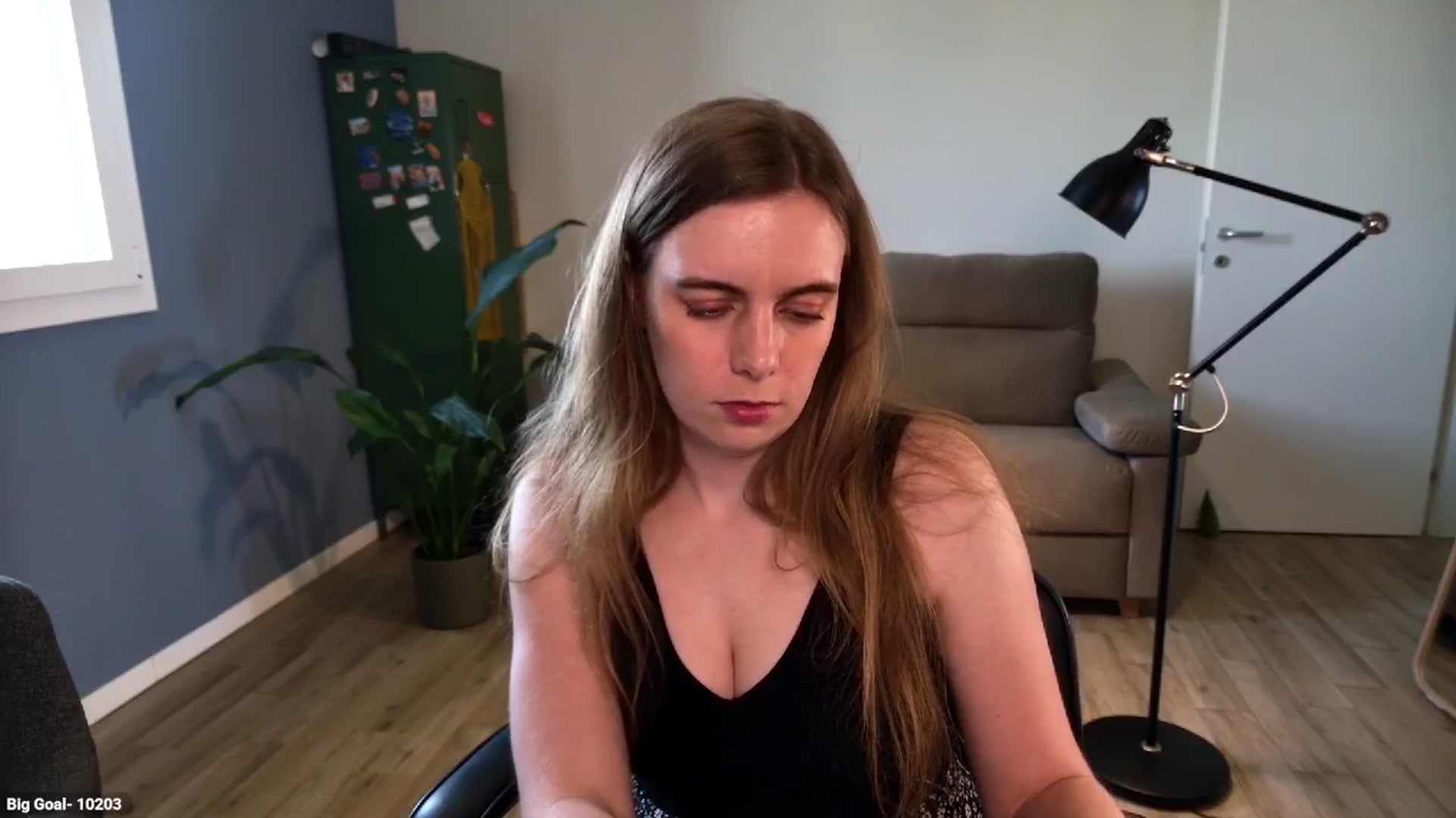 Gallery image thumbnail from Personage's myfreecams stream on, 04/15/2026, 13:13 image 12 of 20