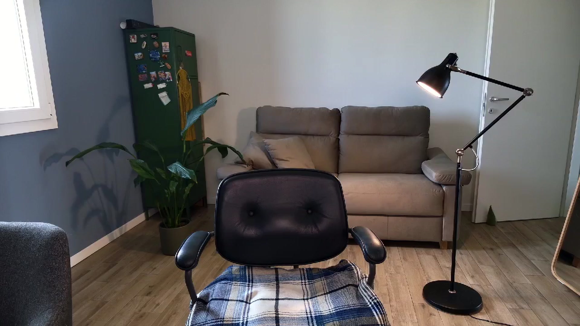 Gallery image thumbnail from Personage's myfreecams stream on, 04/16/2026, 13:25 image 19 of 20