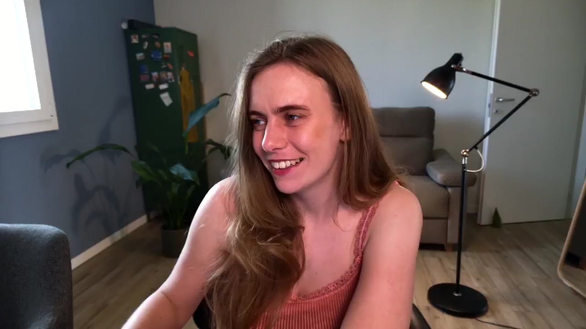 Gallery image thumbnail from Personage's myfreecams stream on, 04/16/2026, 13:25 image 9 of 20