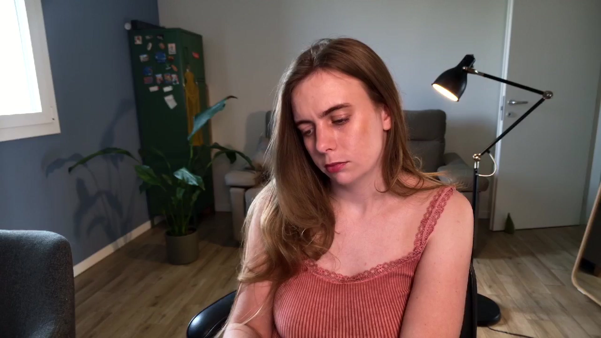 Gallery image thumbnail from Personage's myfreecams stream on, 04/16/2026, 13:25 image 1 of 20