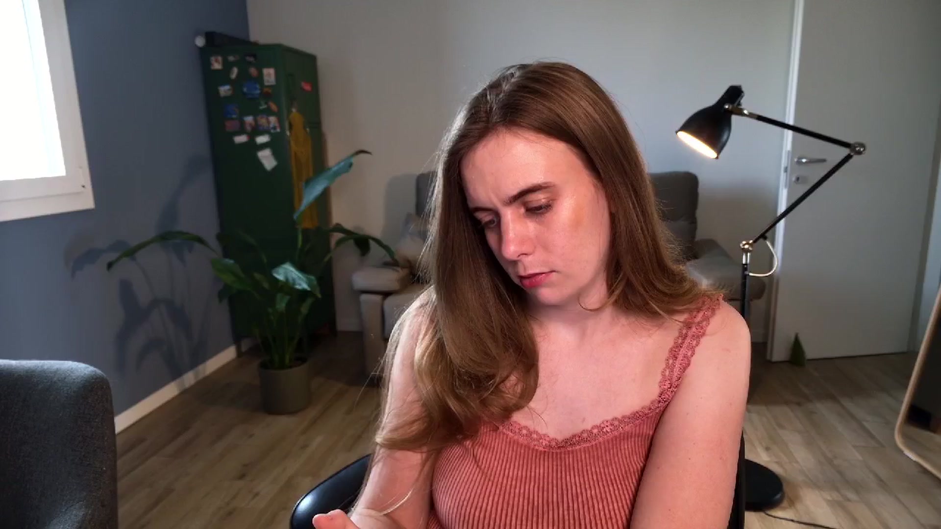 Gallery image thumbnail from Personage's myfreecams stream on, 04/16/2026, 13:25 image 2 of 20