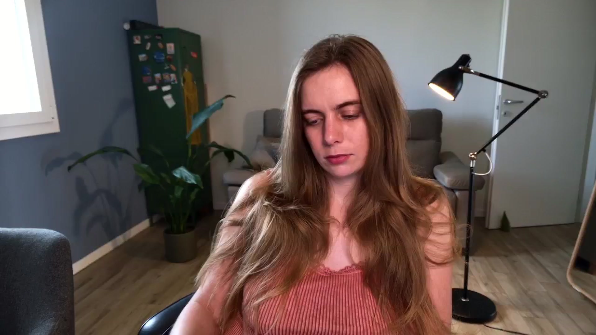 Gallery image thumbnail from Personage's myfreecams stream on, 04/16/2026, 13:25 image 3 of 20