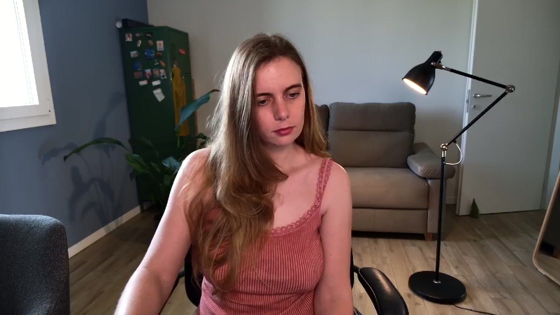 Gallery image thumbnail from Personage's myfreecams stream on, 04/16/2026, 13:25 image 8 of 20