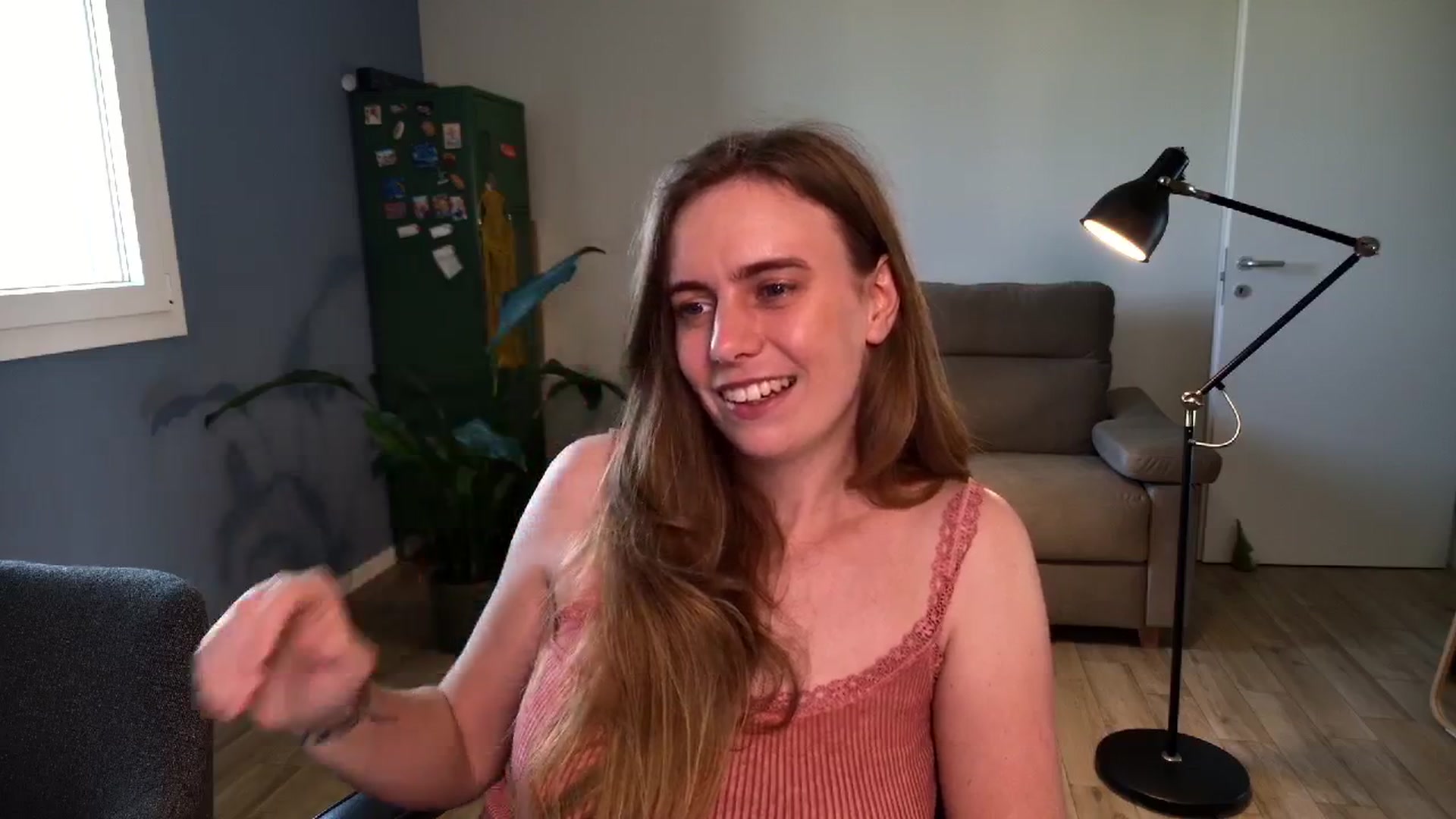 Gallery image thumbnail from Personage's myfreecams stream on, 04/16/2026, 15:31 image 16 of 20