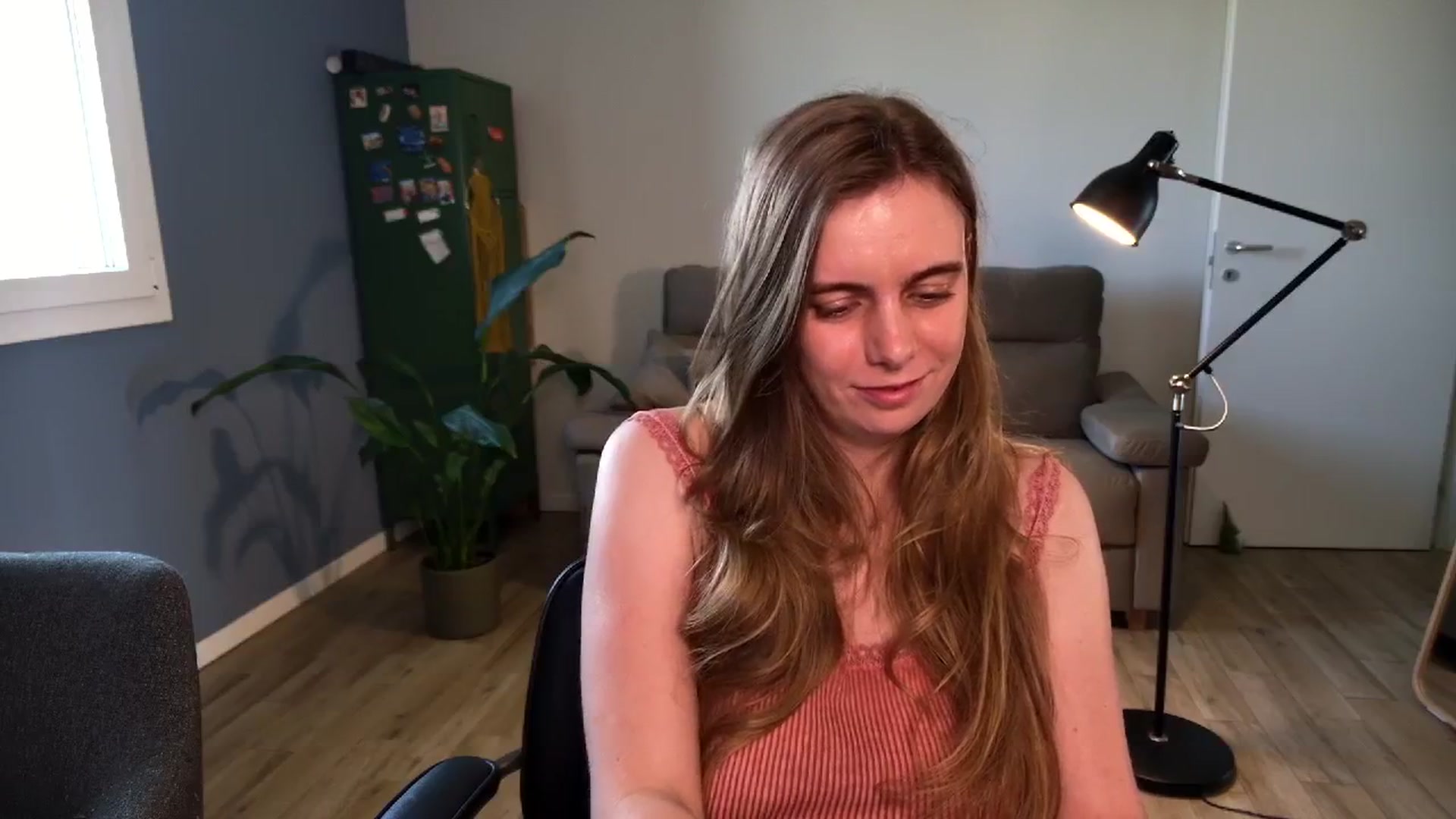 Gallery image thumbnail from Personage's myfreecams stream on, 04/16/2026, 15:31 image 4 of 20