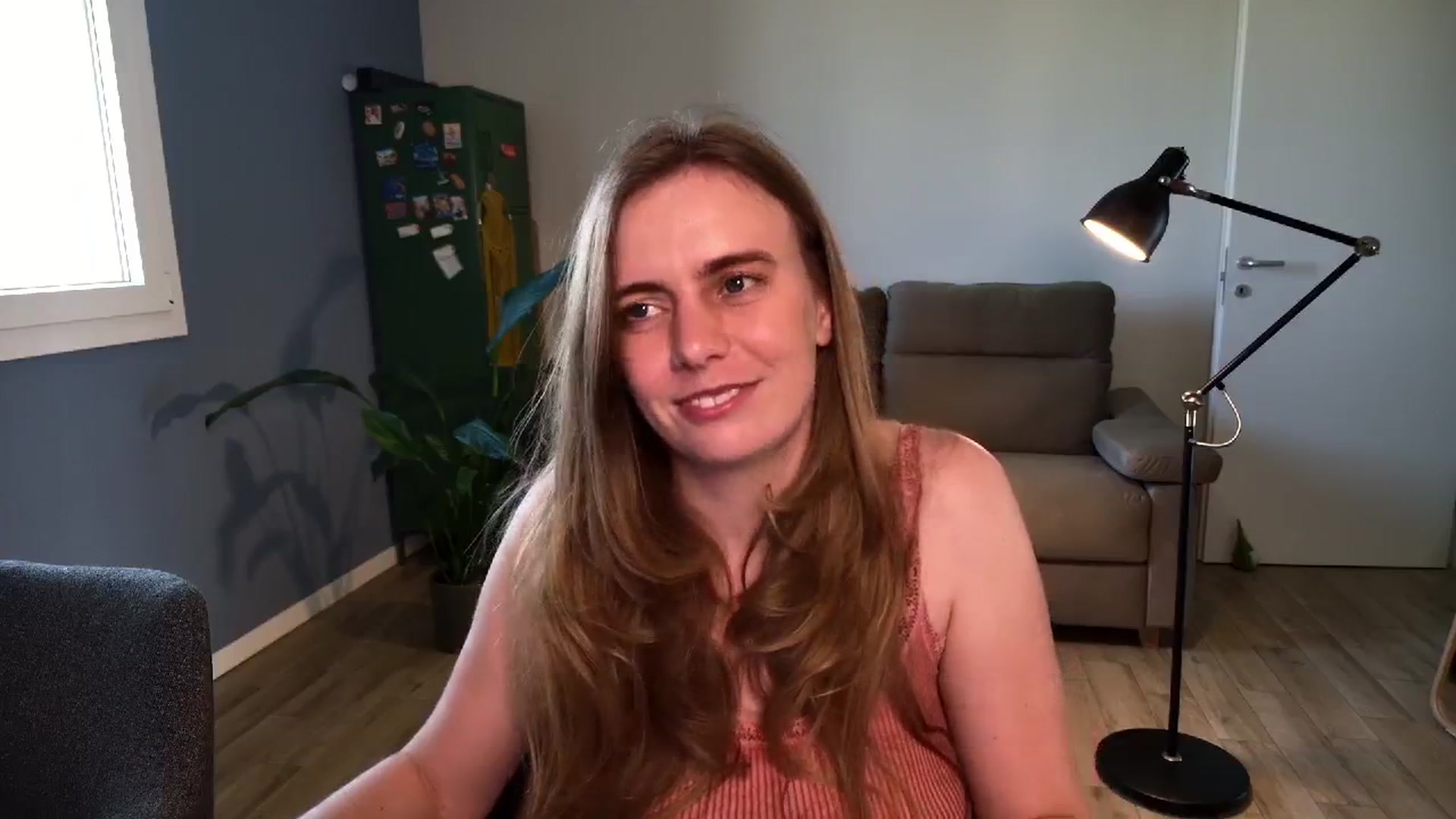 Gallery image thumbnail from Personage's myfreecams stream on, 04/16/2026, 15:31 image 15 of 20