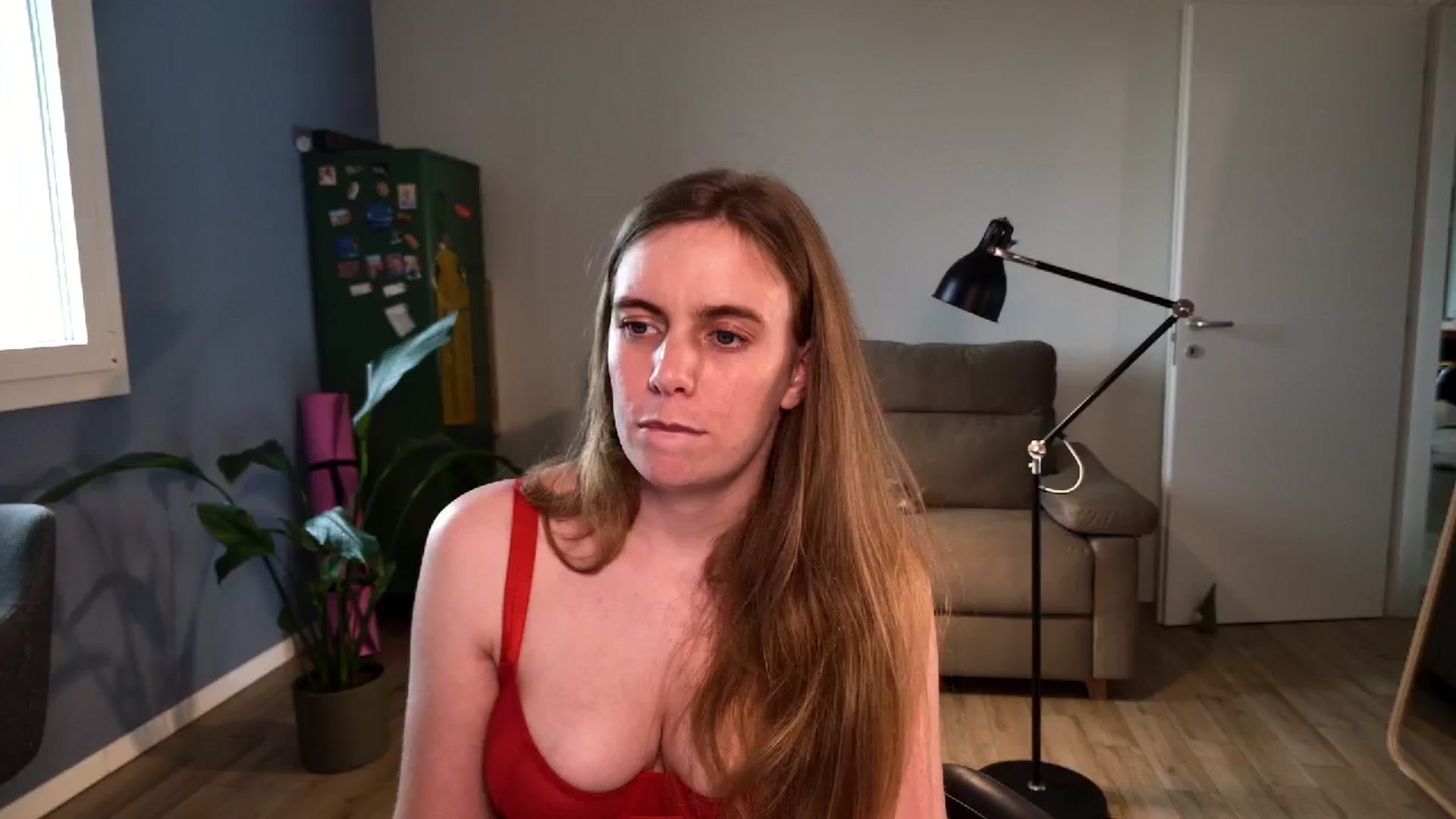 Gallery image thumbnail from Personage's myfreecams stream on, 04/21/2026, 15:11 image 5 of 20