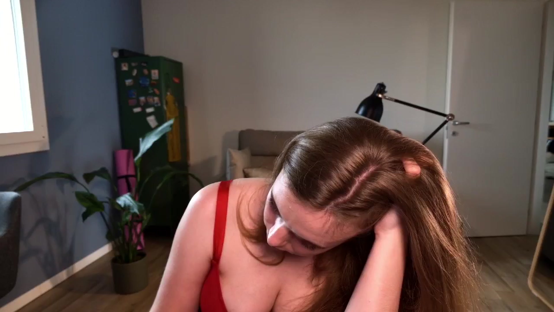 Gallery image thumbnail from Personage's myfreecams stream on, 04/21/2026, 15:11 image 15 of 20