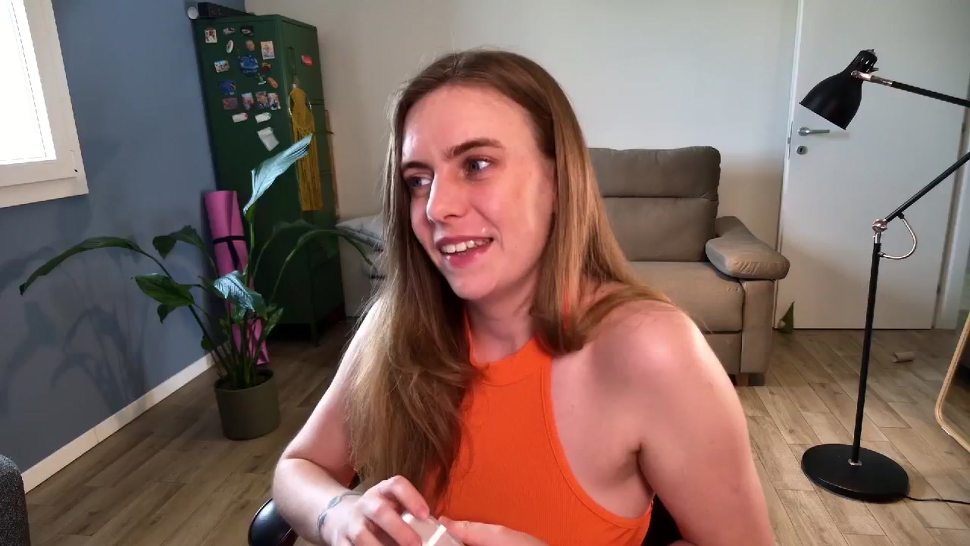 Gallery image thumbnail from Personage's myfreecams stream on, 04/22/2026, 13:14 image 4 of 20