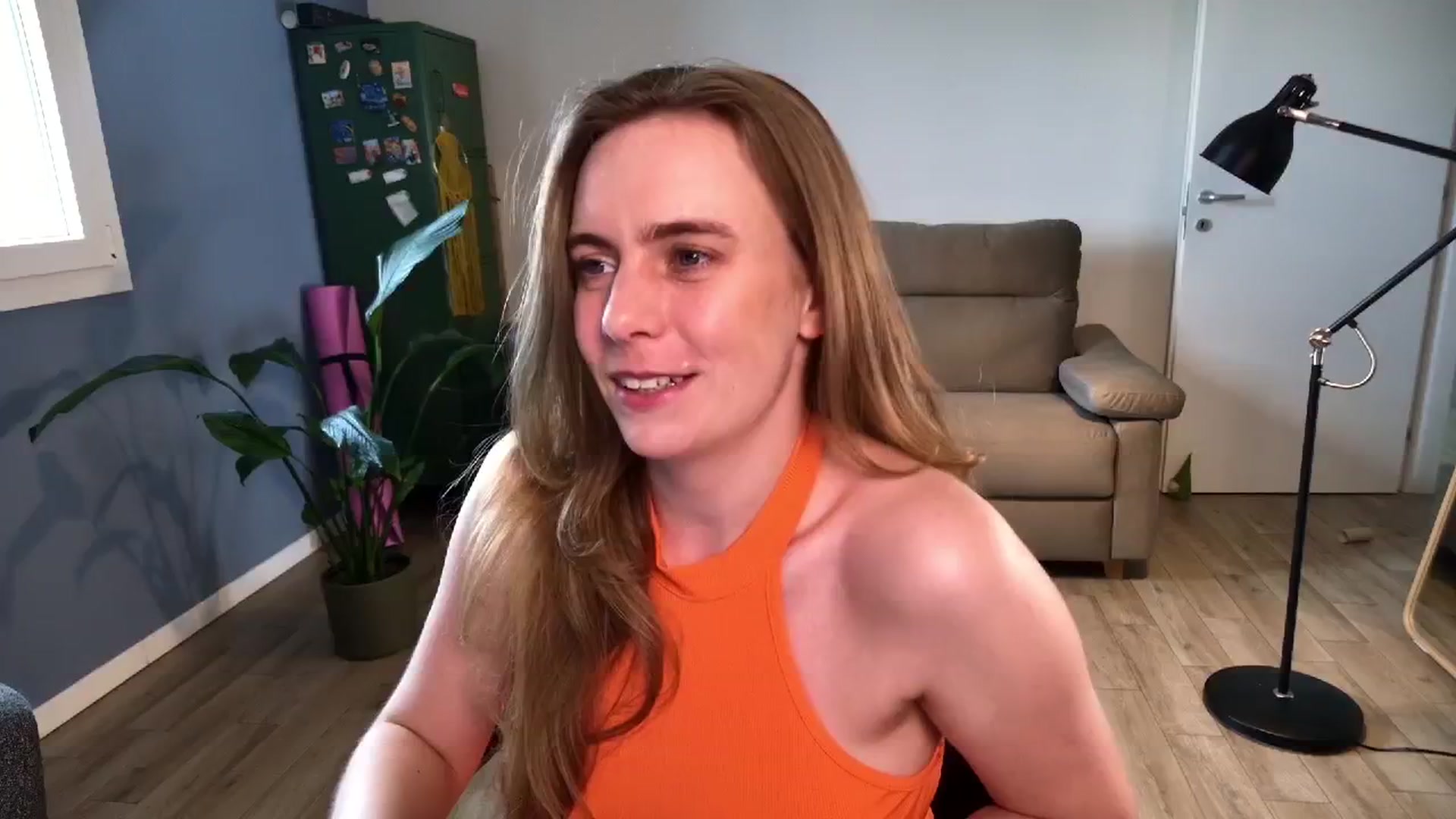 Gallery image thumbnail from Personage's myfreecams stream on, 04/22/2026, 13:14 image 5 of 20