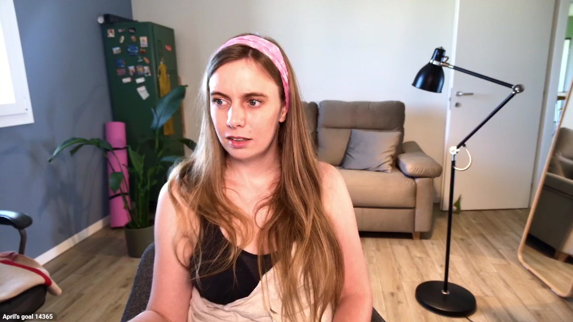 Gallery image thumbnail from Personage's myfreecams stream on, 04/28/2026, 14:12 image 19 of 20