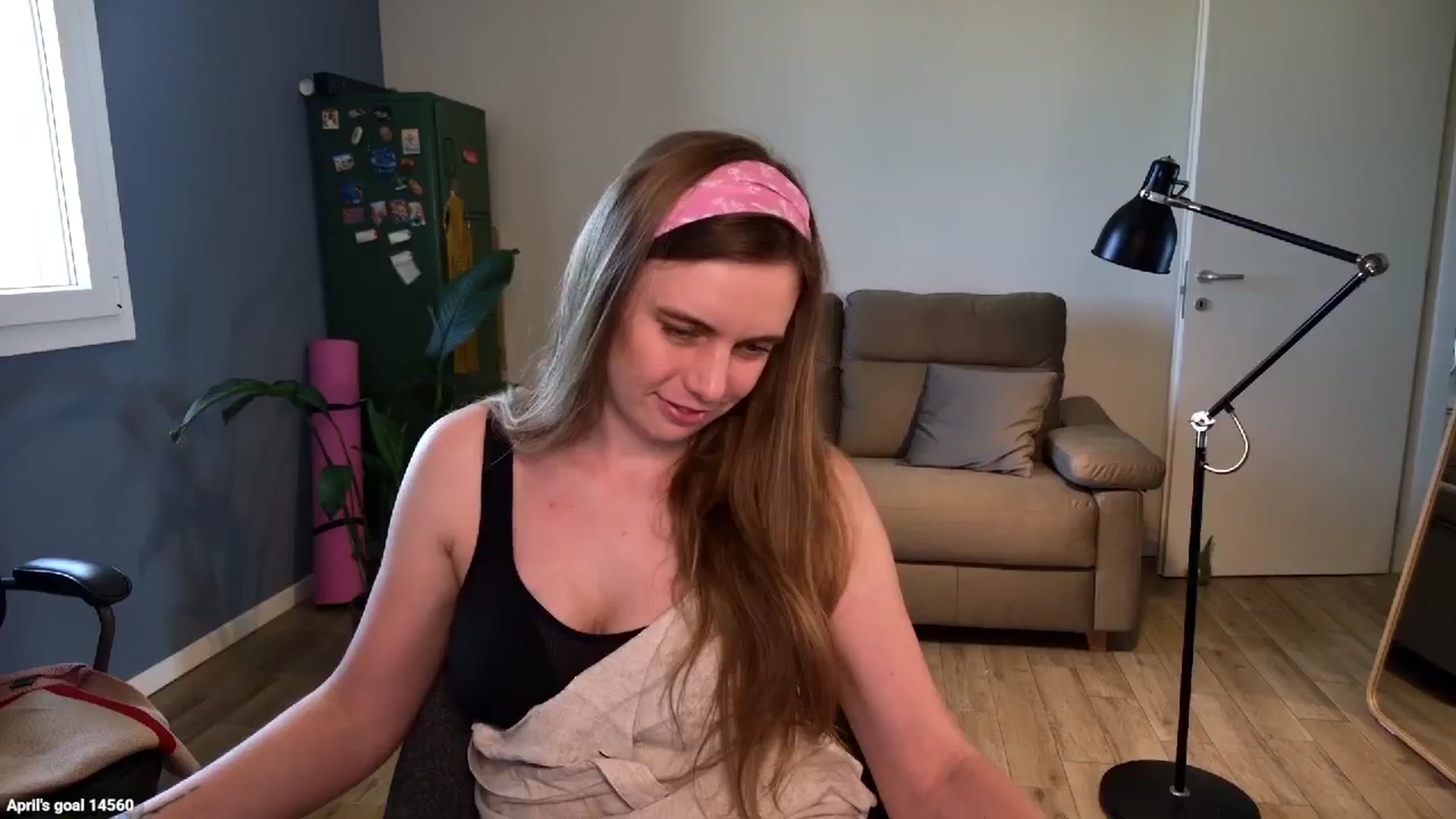 Gallery image thumbnail from Personage's myfreecams stream on, 04/28/2026, 14:12 image 2 of 20