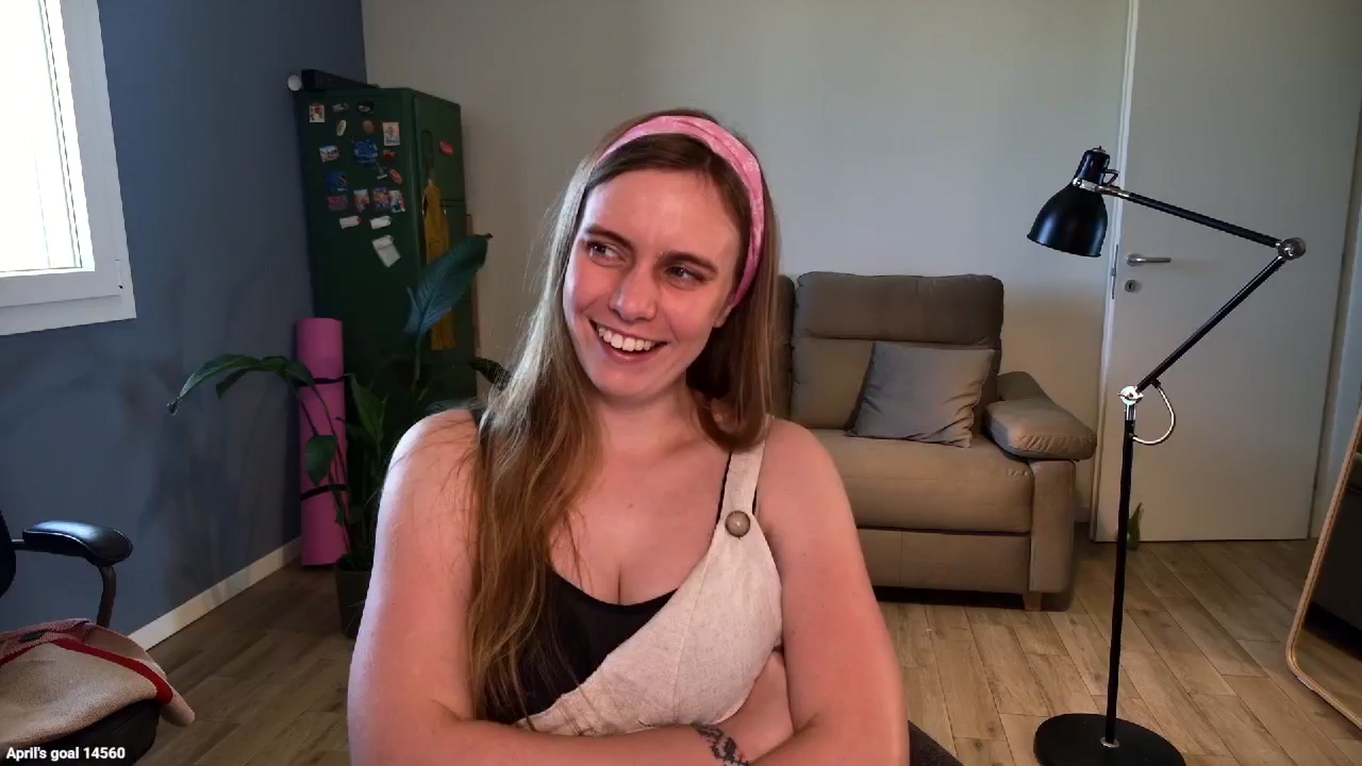 Gallery image thumbnail from Personage's myfreecams stream on, 04/28/2026, 14:12 image 3 of 20