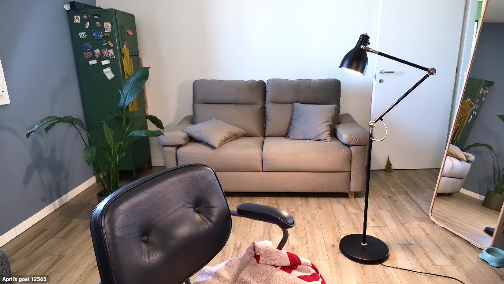 Gallery image thumbnail from Personage's myfreecams stream on, 04/29/2026, 15:13 image 4 of 20