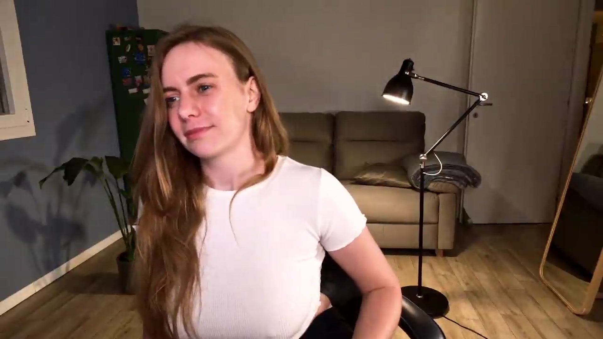 Gallery image thumbnail from Personage's myfreecams stream on, 05/12/2026, 21:29 image 13 of 20