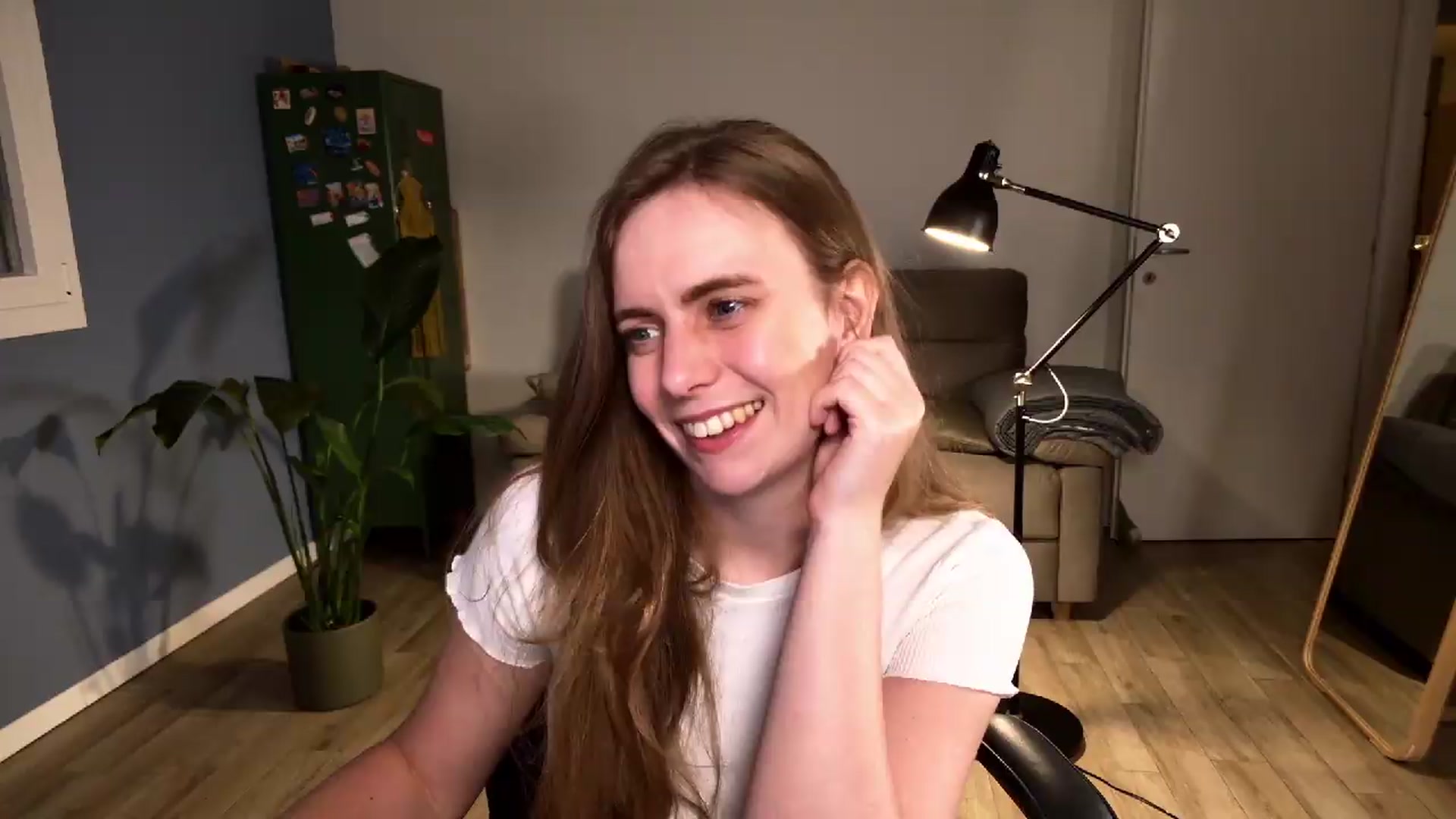 Gallery image thumbnail from Personage's myfreecams stream on, 05/12/2026, 21:29 image 2 of 20