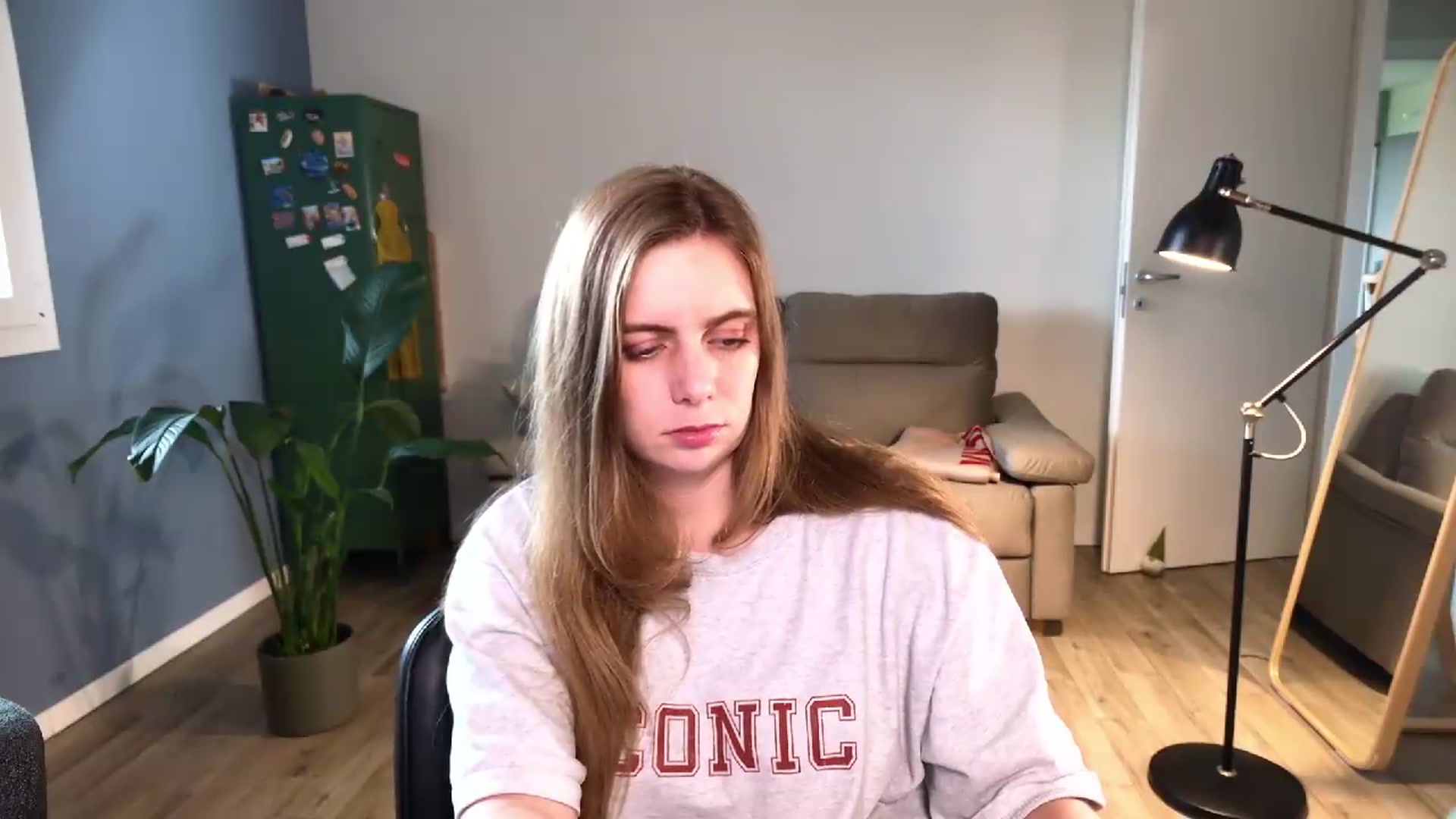 Gallery image thumbnail from Personage's myfreecams stream on, 05/13/2026, 12:13 image 14 of 20