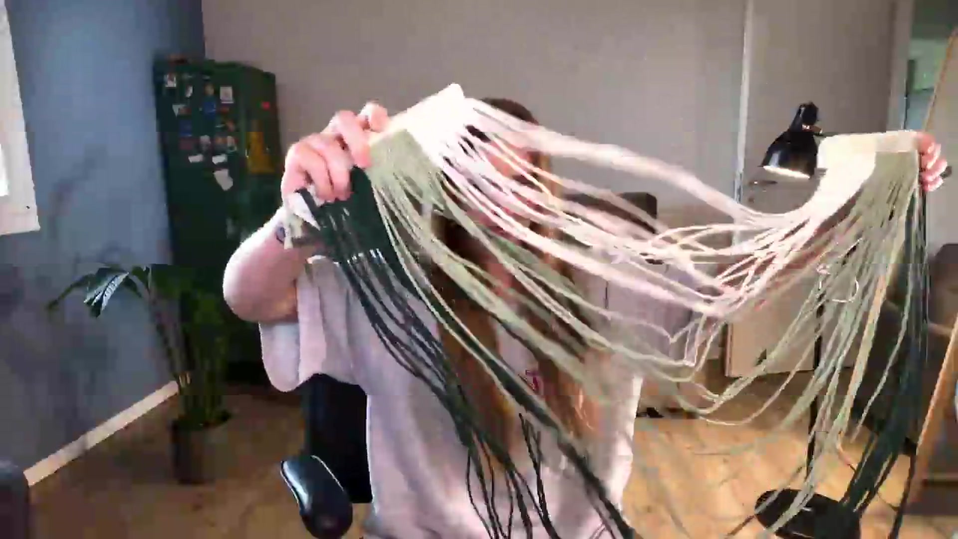 Gallery image thumbnail from Personage's myfreecams stream on, 05/13/2026, 12:13 image 19 of 20