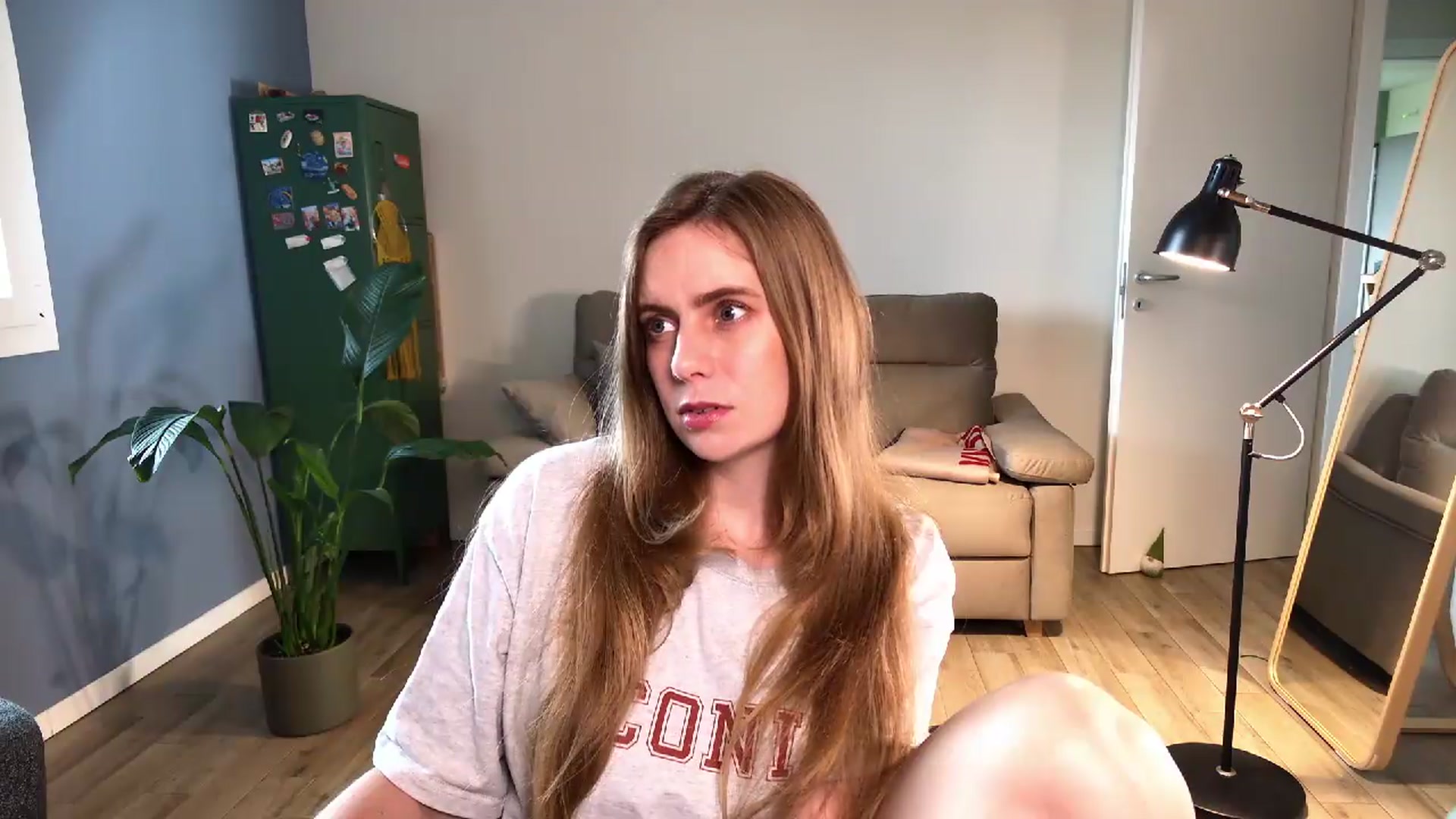 Gallery image thumbnail from Personage's myfreecams stream on, 05/13/2026, 12:13 image 16 of 20