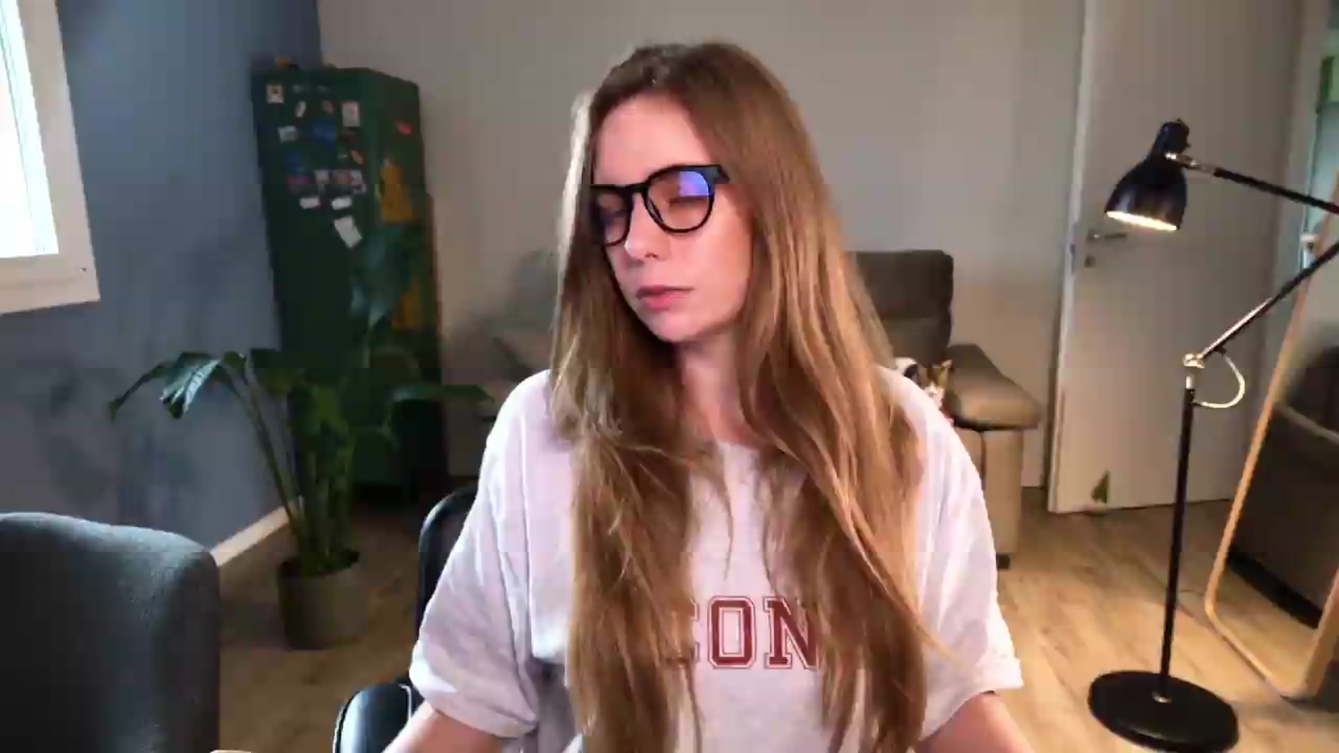 Gallery image thumbnail from Personage's myfreecams stream on, 05/13/2026, 12:51 image 15 of 20