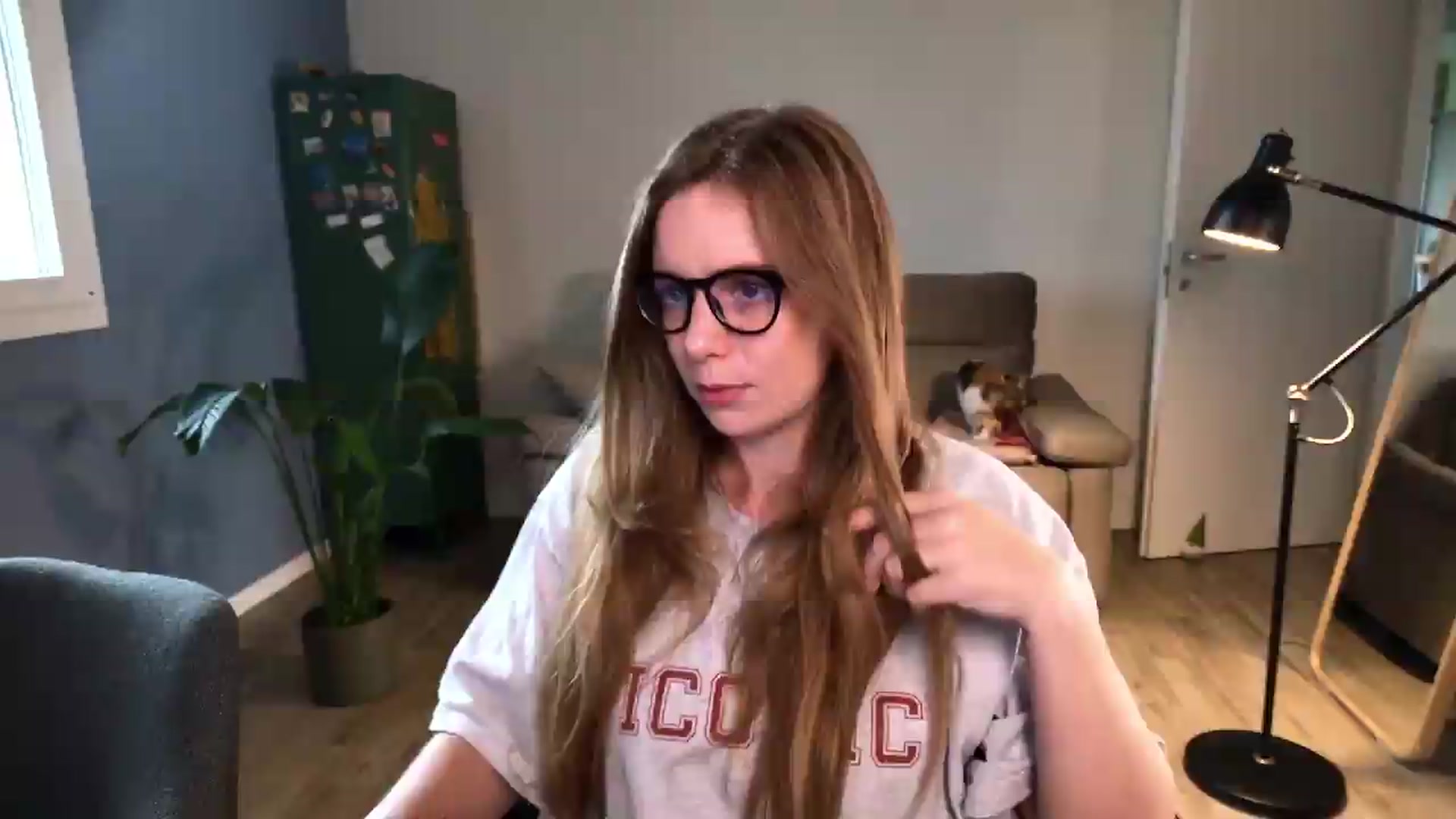 Gallery image thumbnail from Personage's myfreecams stream on, 05/13/2026, 12:51 image 14 of 20