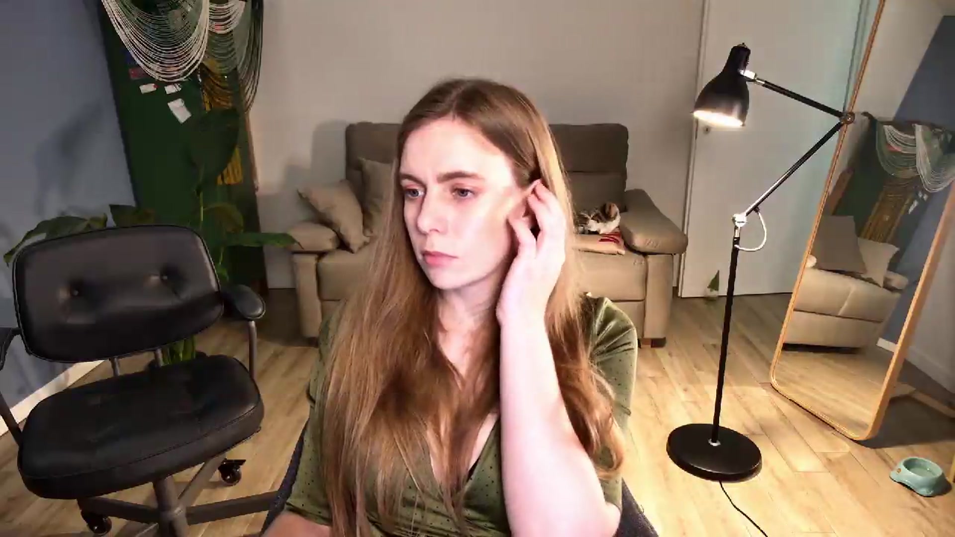 Gallery image thumbnail from Personage's myfreecams stream on, 05/14/2026, 15:29 image 5 of 20