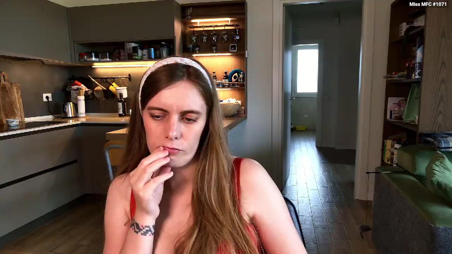 Gallery image thumbnail from Personage's myfreecams stream on, 05/15/2026, 15:41 image 12 of 20